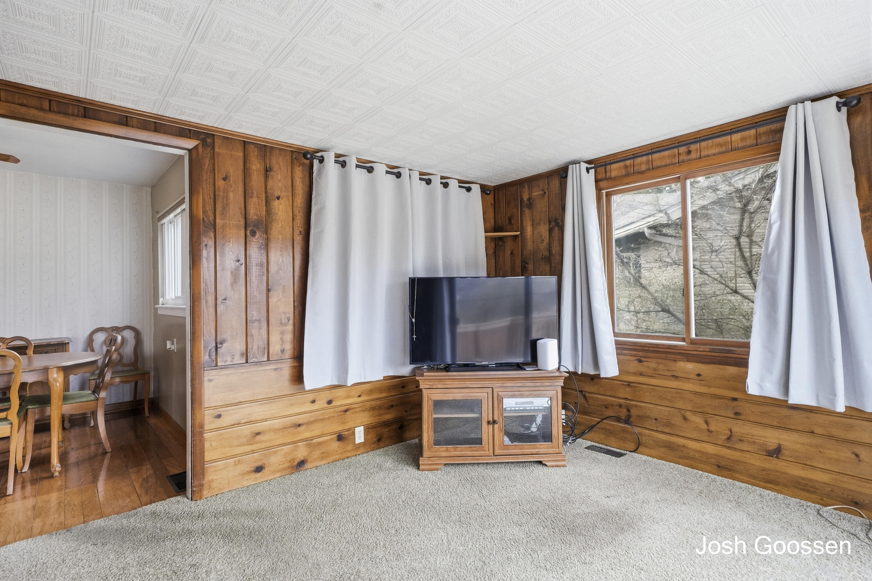 2335 Sinclair Avenue NE Grand Rapids MI 49505