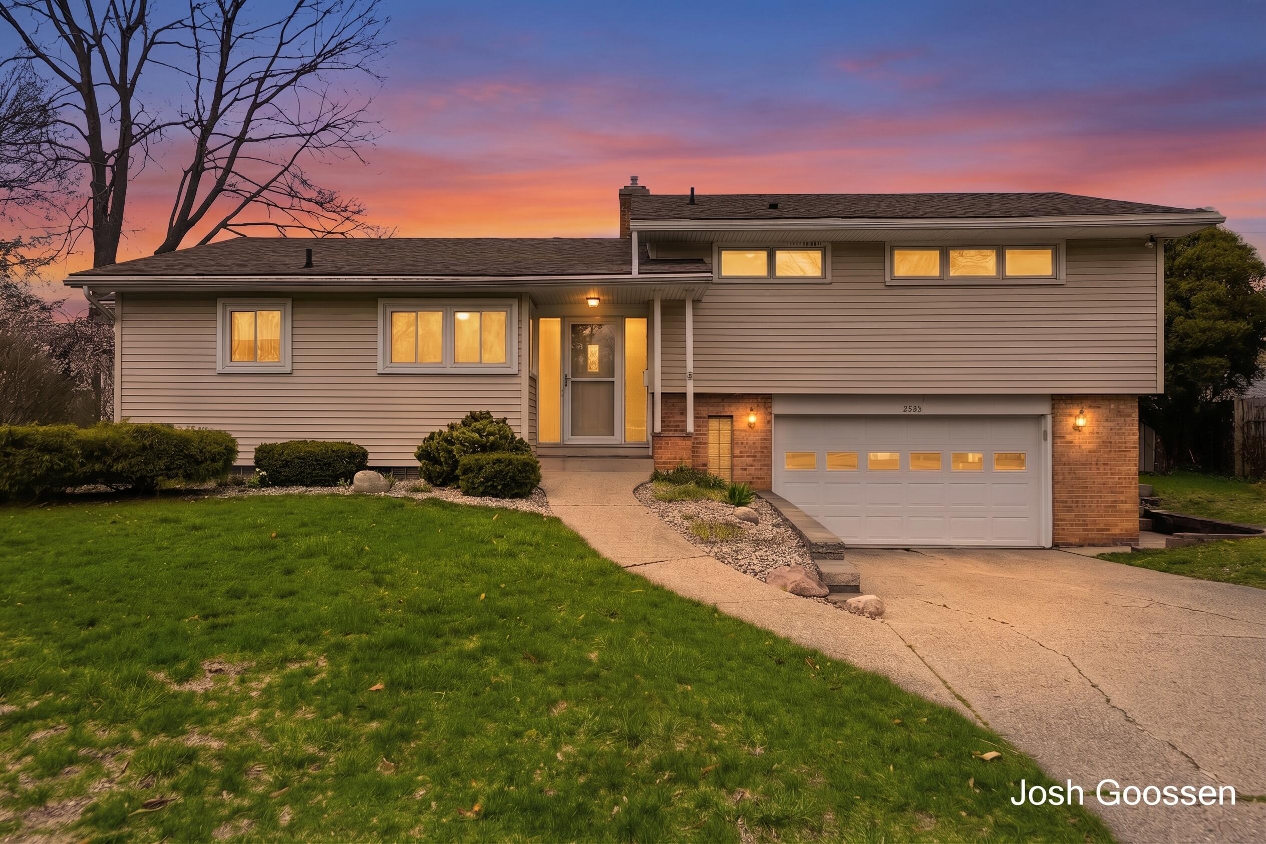 2335 Sinclair Avenue NE Grand Rapids MI 49505