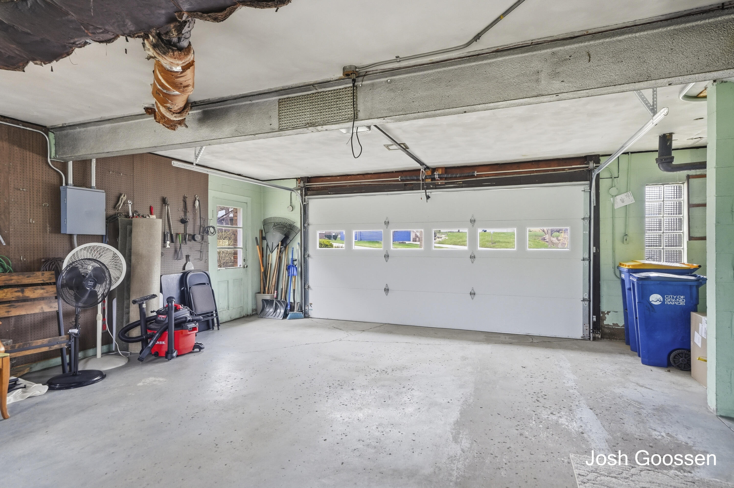 2335 Sinclair Avenue NE Grand Rapids MI 49505