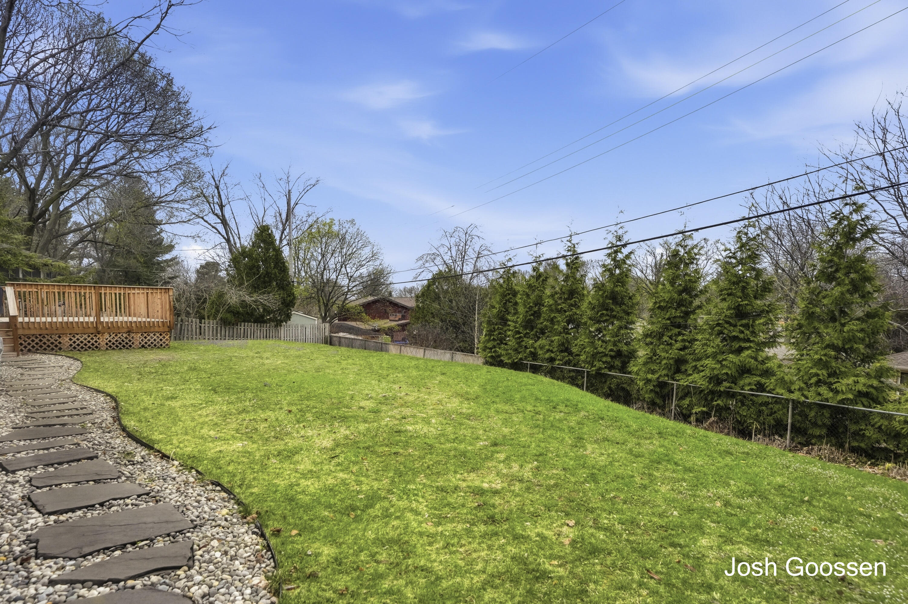 2335 Sinclair Avenue NE Grand Rapids MI 49505