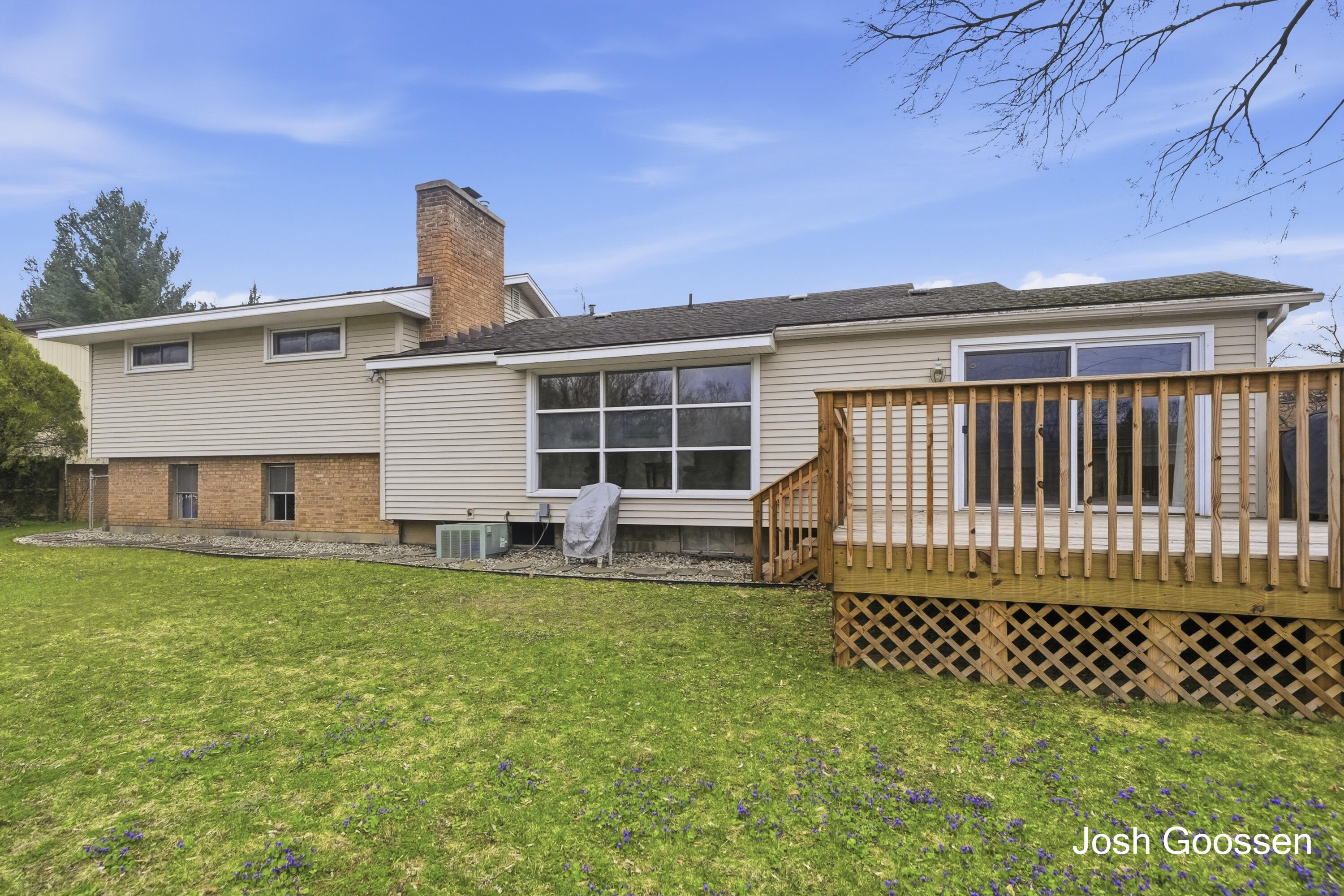 2335 Sinclair Avenue NE Grand Rapids MI 49505