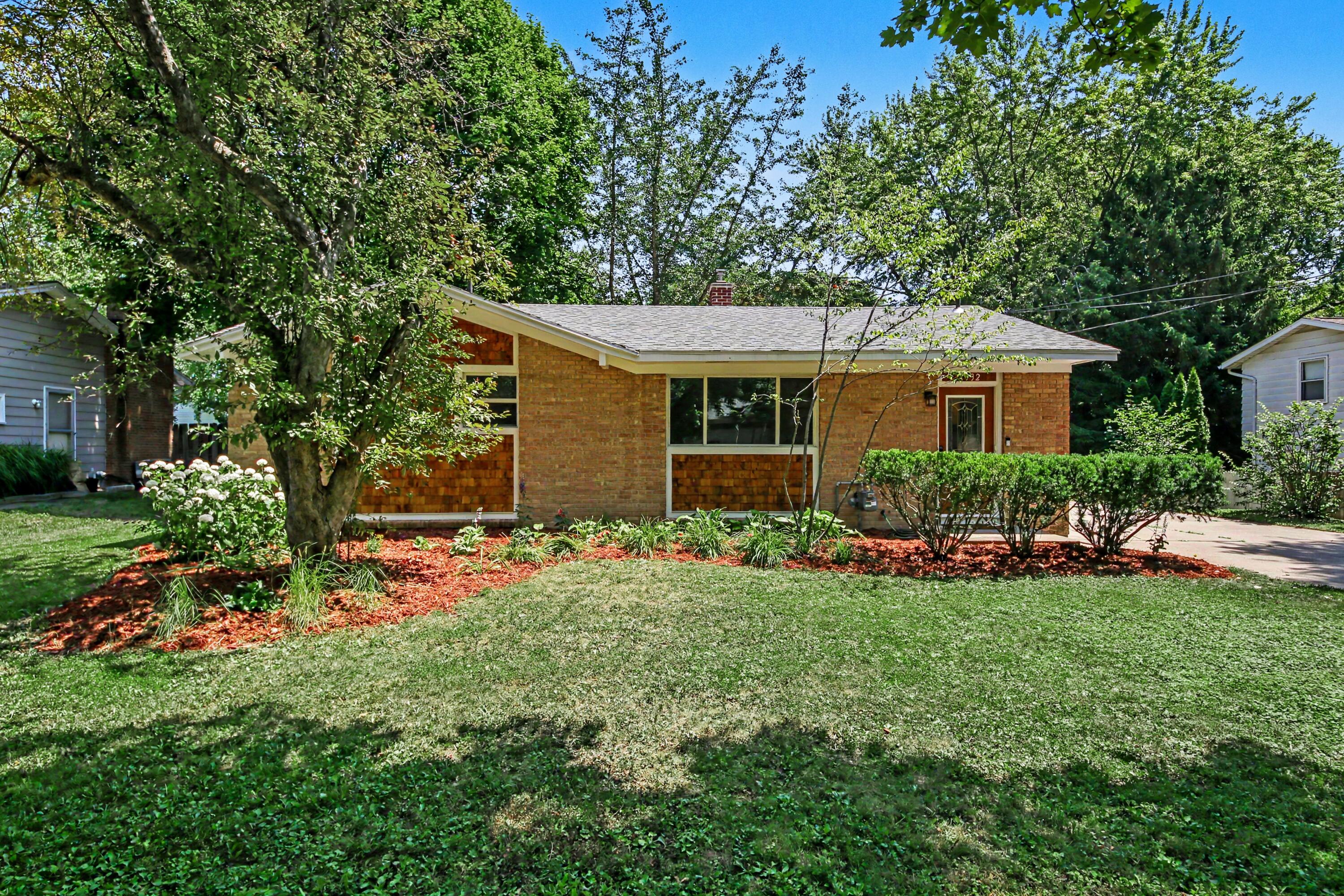 1932 Ridgemoor Drive SE Grand Rapids MI 49506