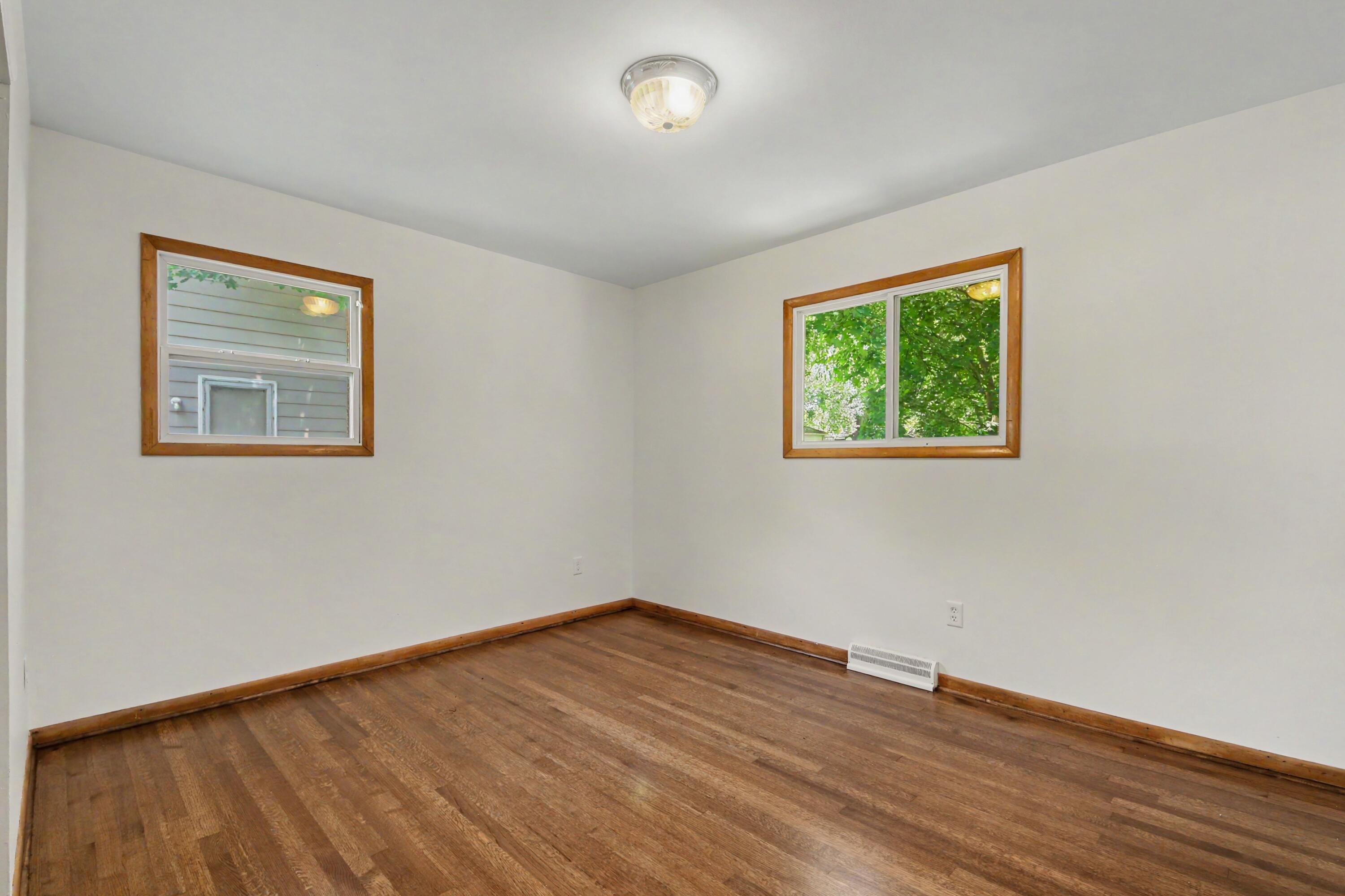 1932 Ridgemoor Drive SE Grand Rapids MI 49506