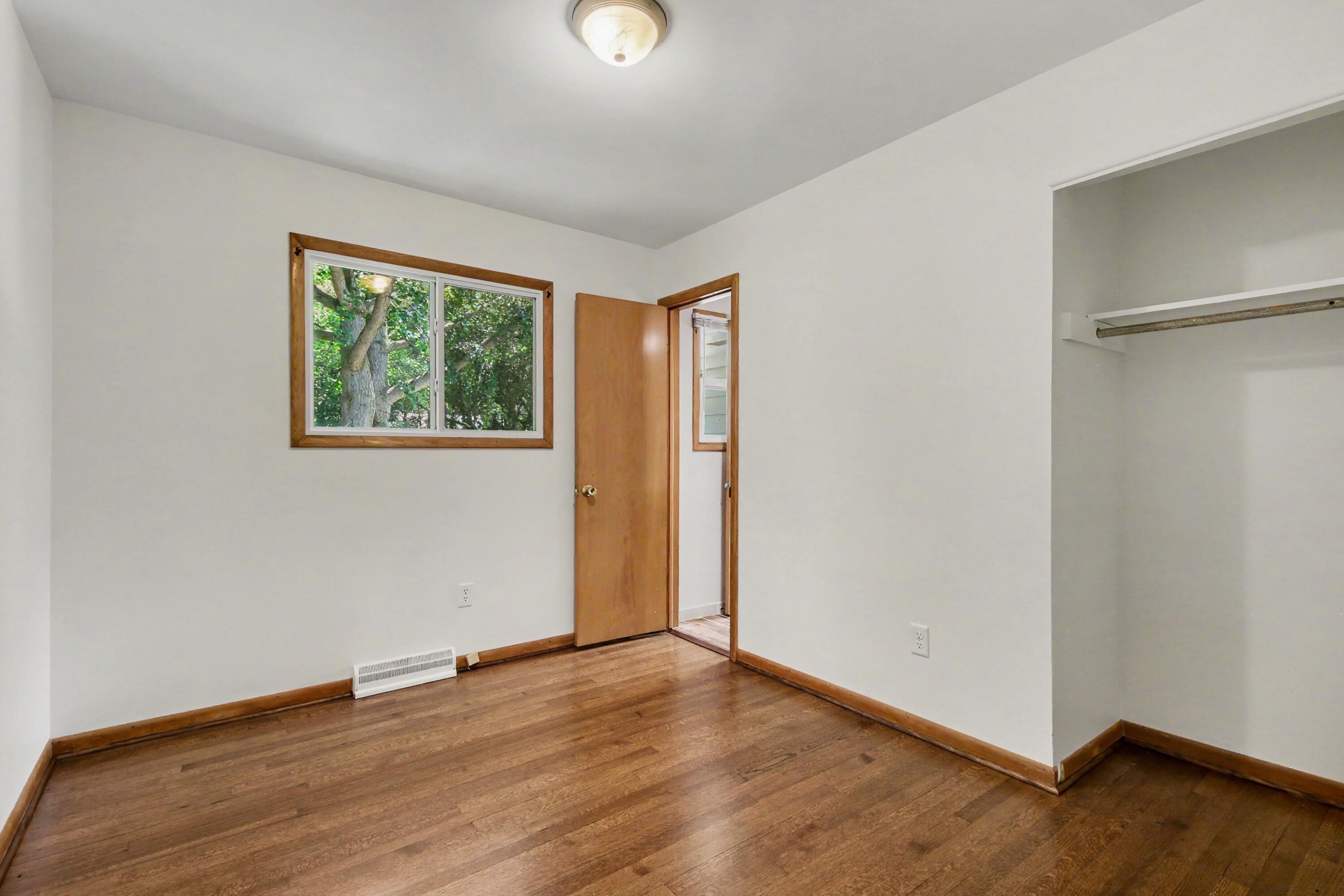 1932 Ridgemoor Drive SE Grand Rapids MI 49506