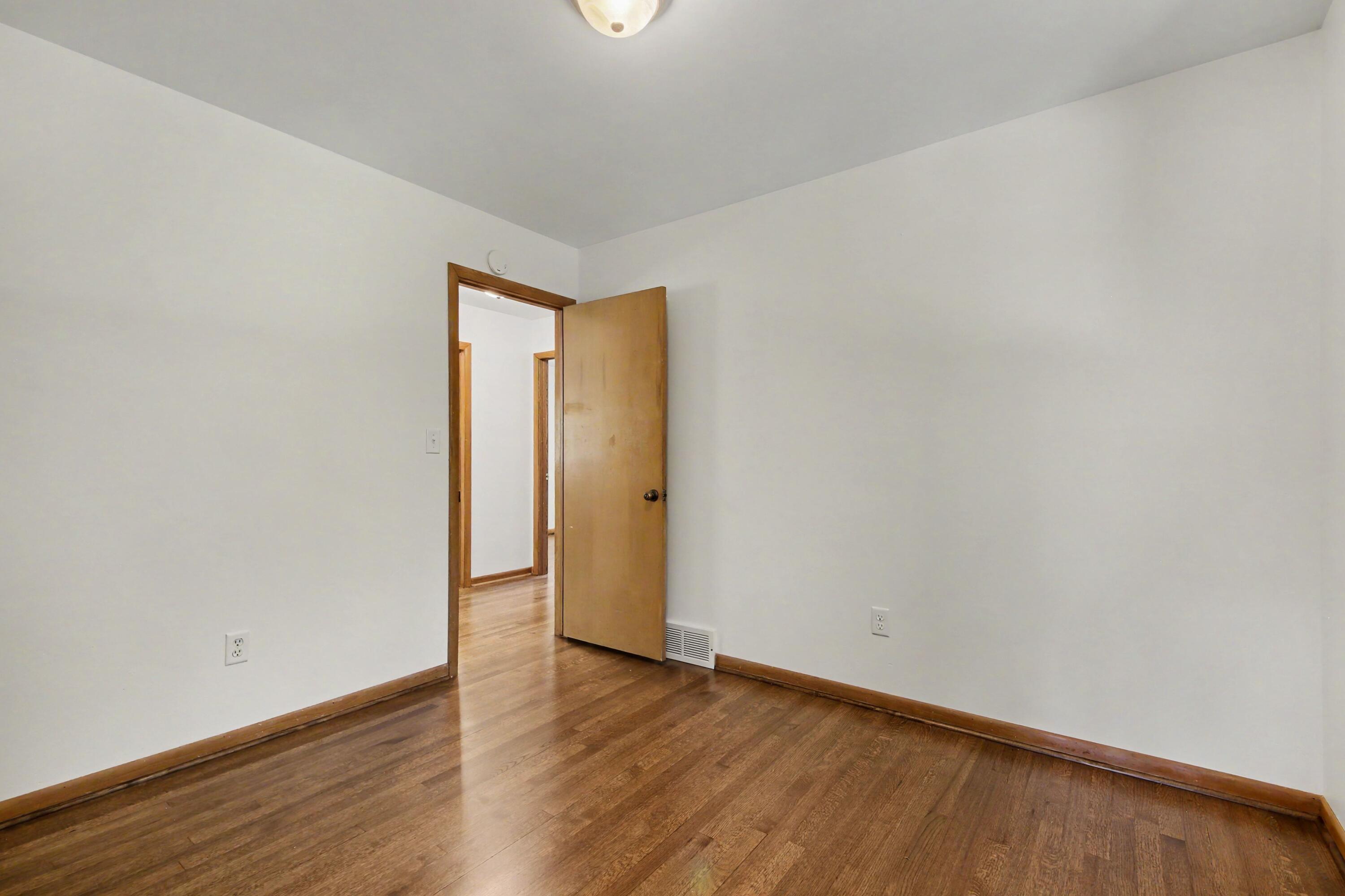 1932 Ridgemoor Drive SE Grand Rapids MI 49506