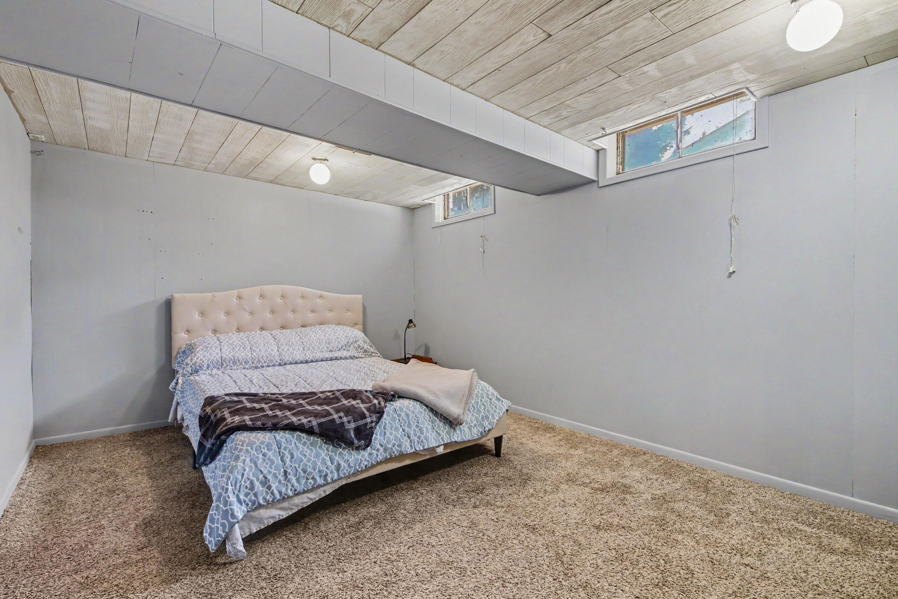 1932 Ridgemoor Drive SE Grand Rapids MI 49506