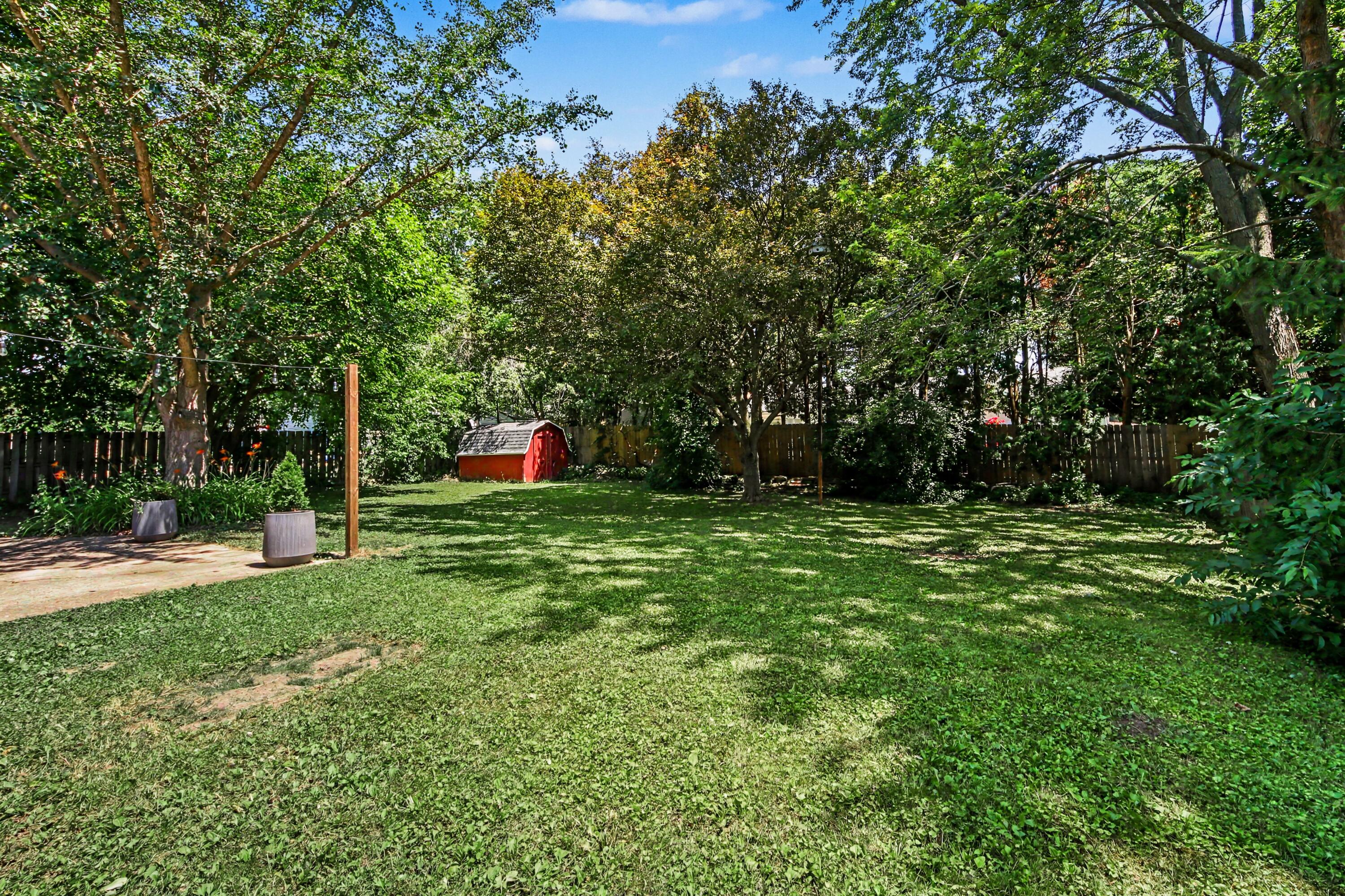 1932 Ridgemoor Drive SE Grand Rapids MI 49506