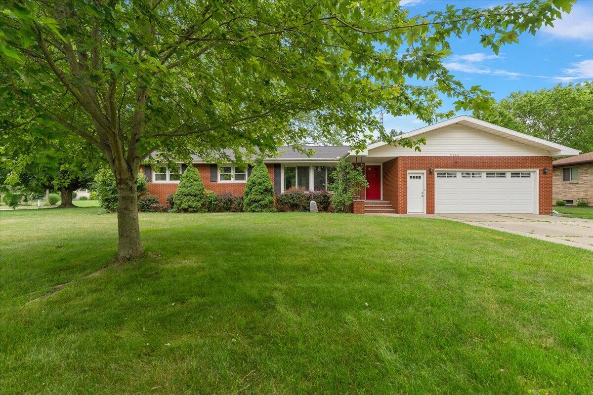 5866 Ponderosa Drive Stevensville MI 49127