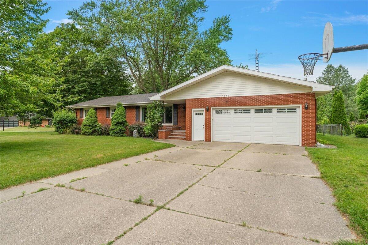 5866 Ponderosa Drive Stevensville MI 49127