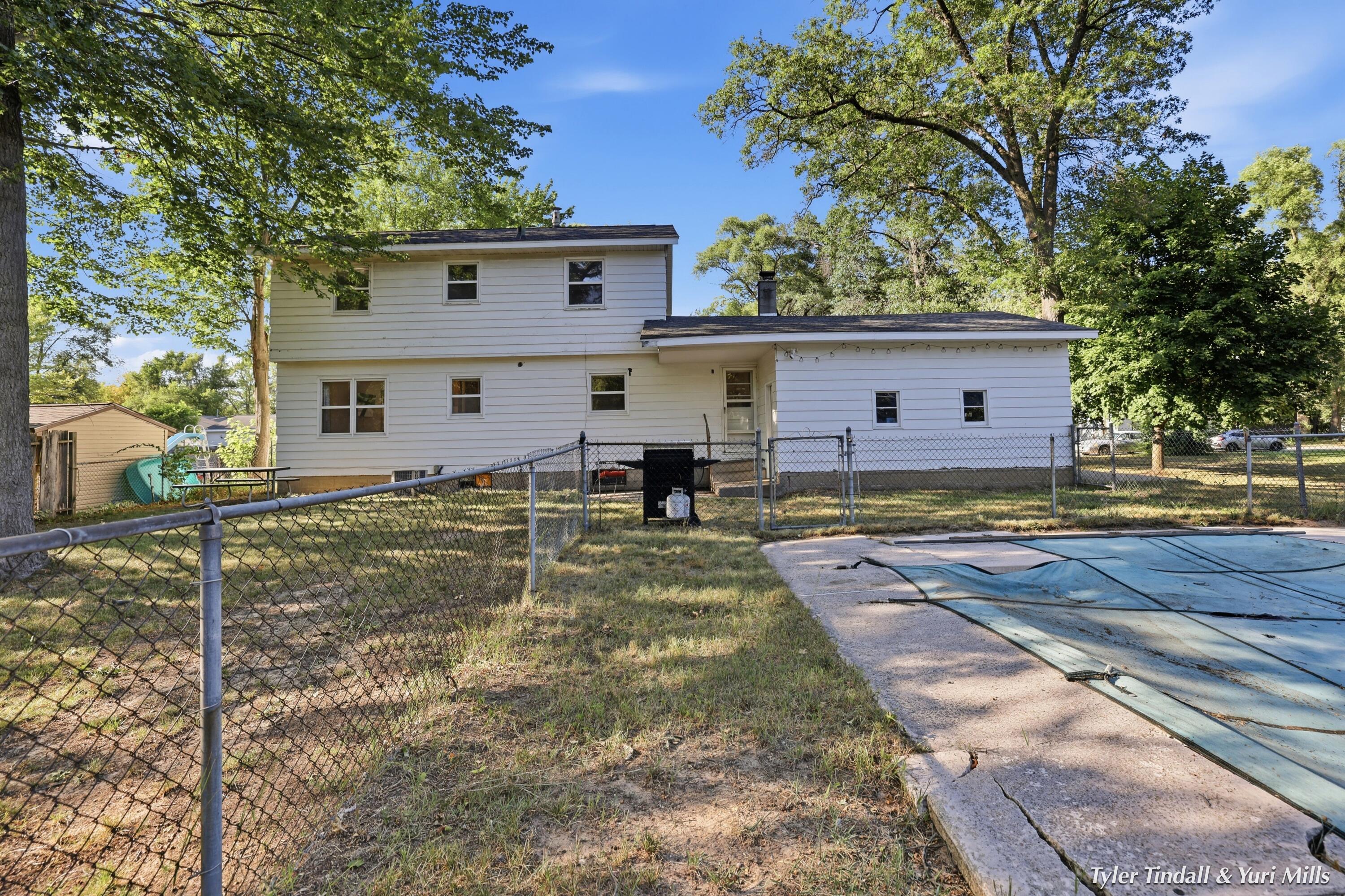 2029 Southland Drive Muskegon MI 49442