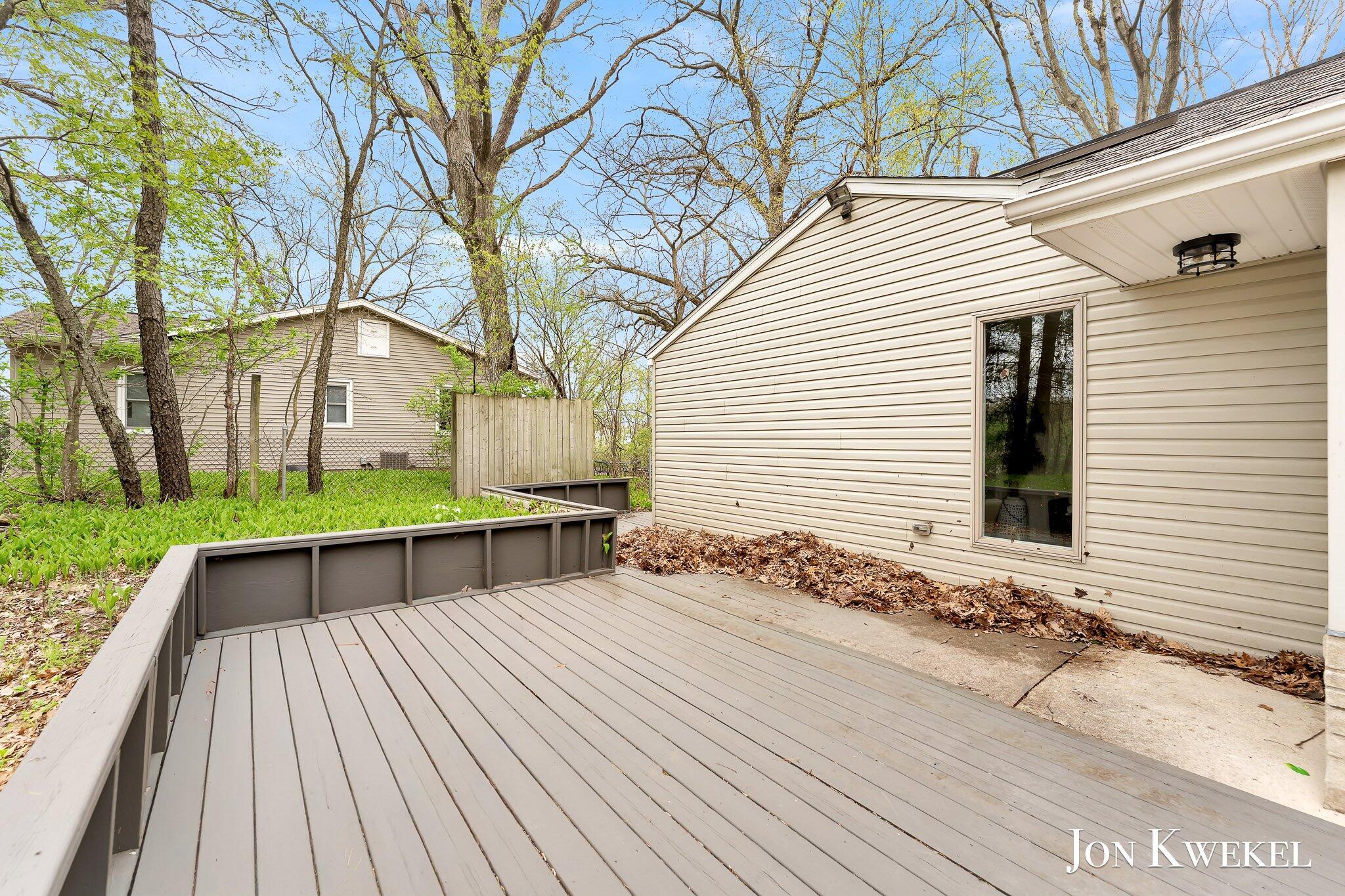 2687 Dunnigan Avenue NE Grand Rapids MI 49525