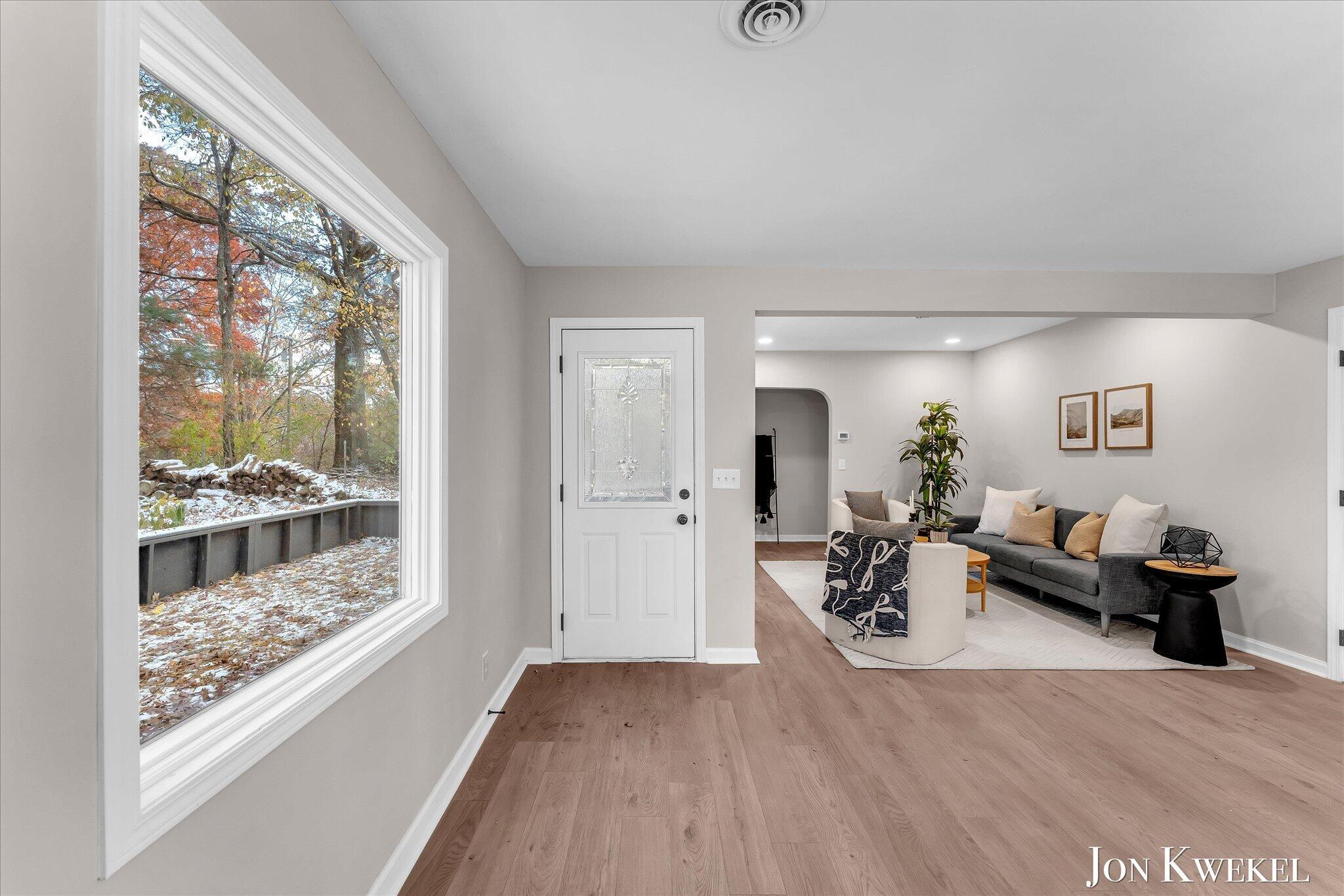 2687 Dunnigan Avenue NE Grand Rapids MI 49525
