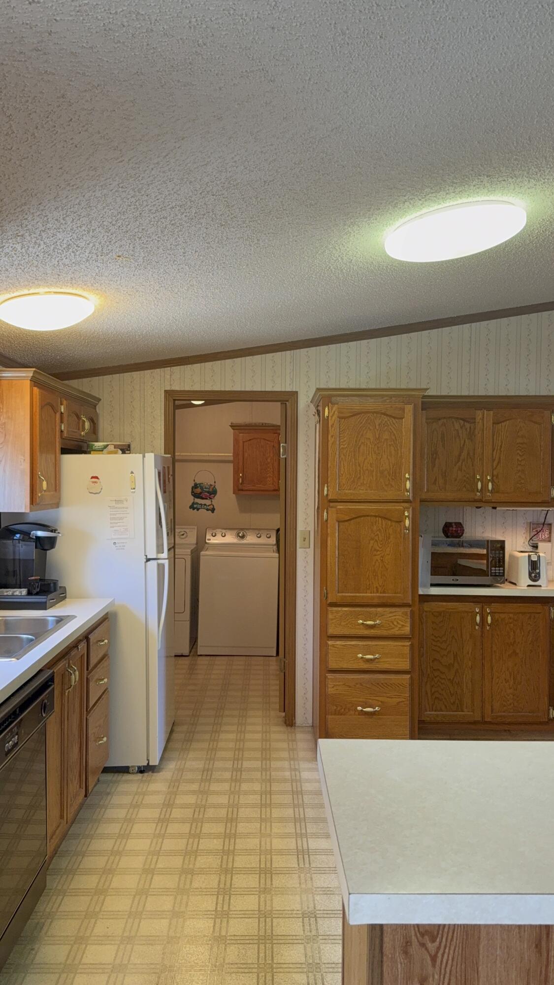 1990 Ironwood West Court Muskegon MI 49442