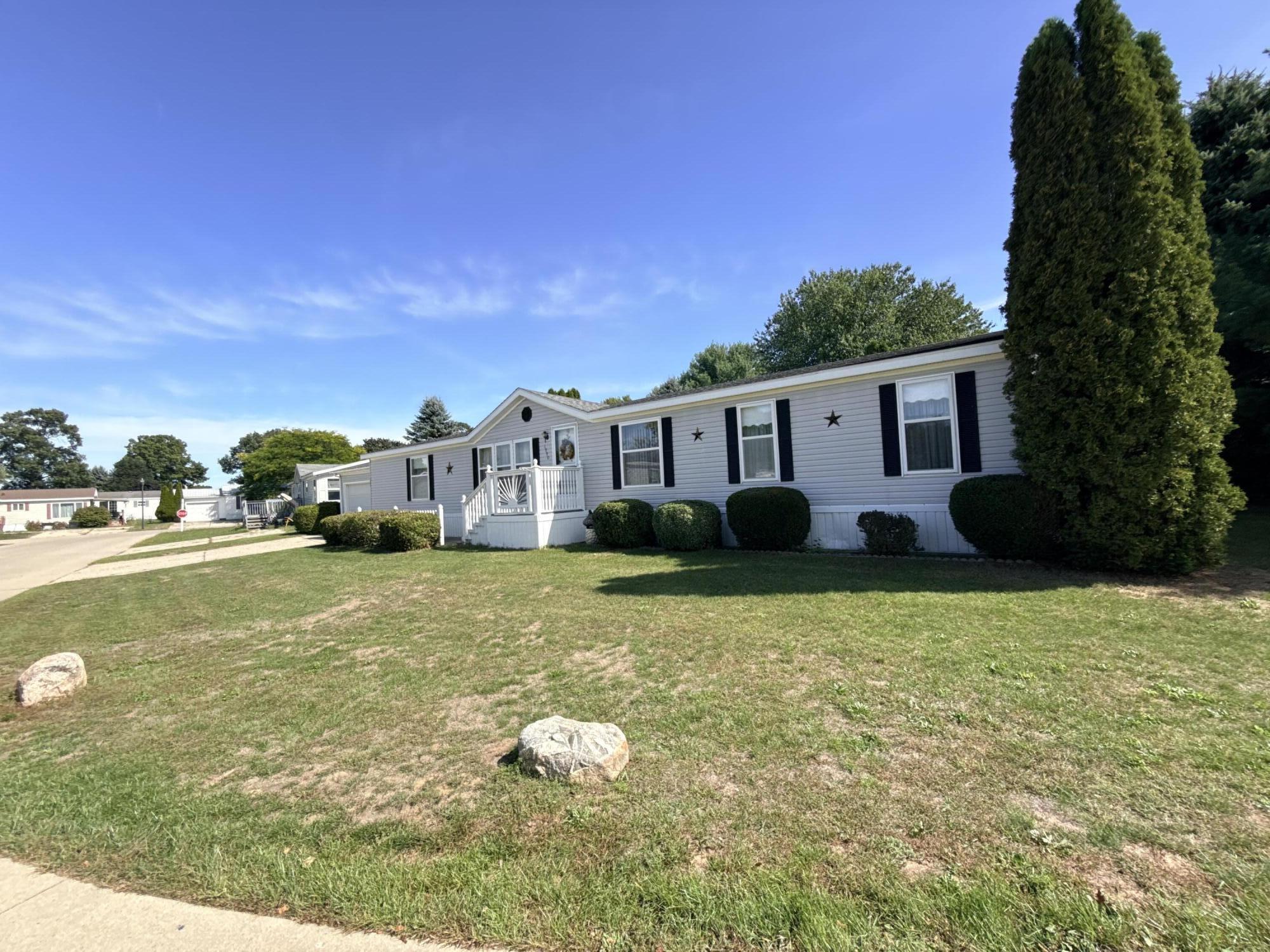 1990 Ironwood West Court Muskegon MI 49442