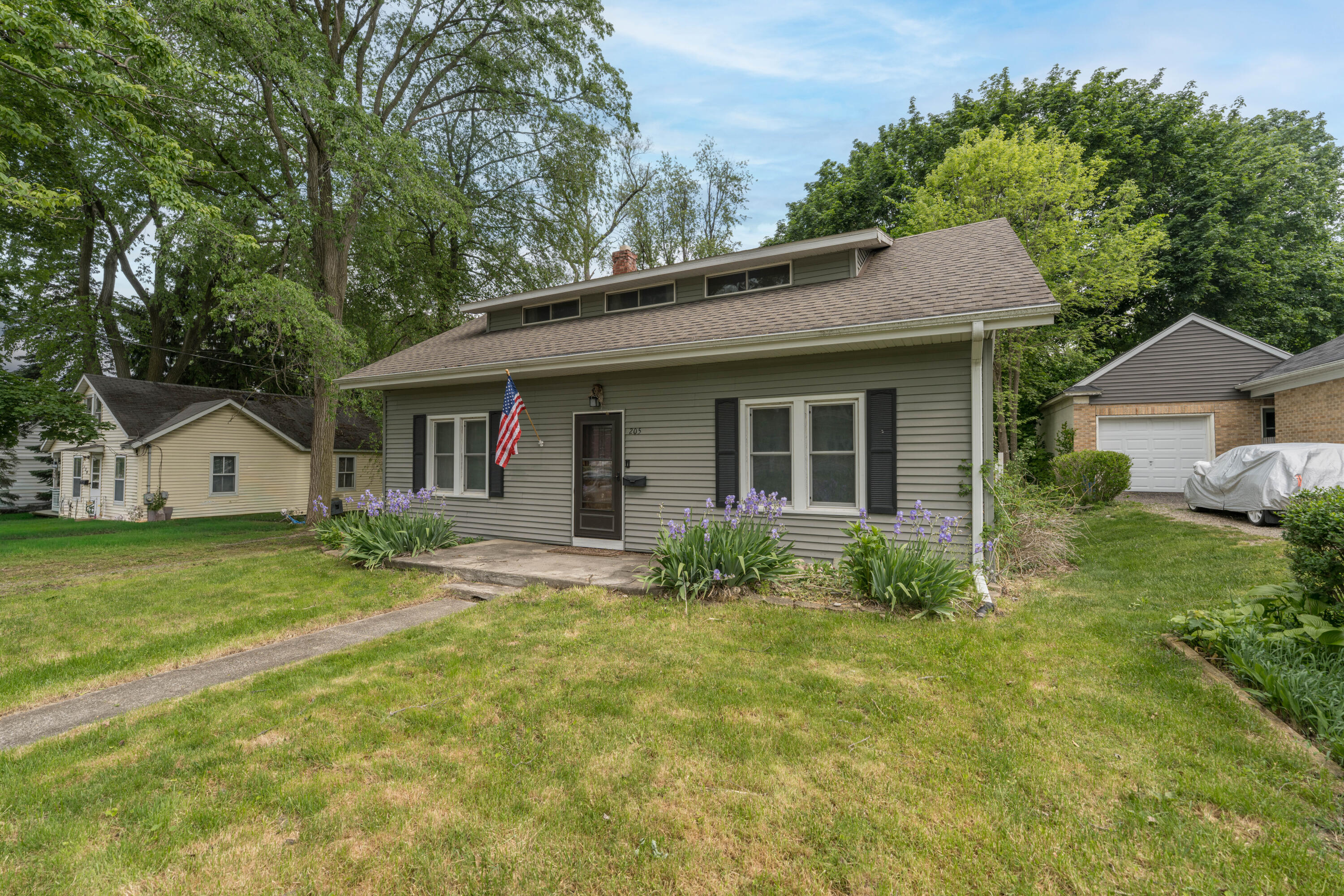 205 Parchmount Avenue Kalamazoo MI 49004