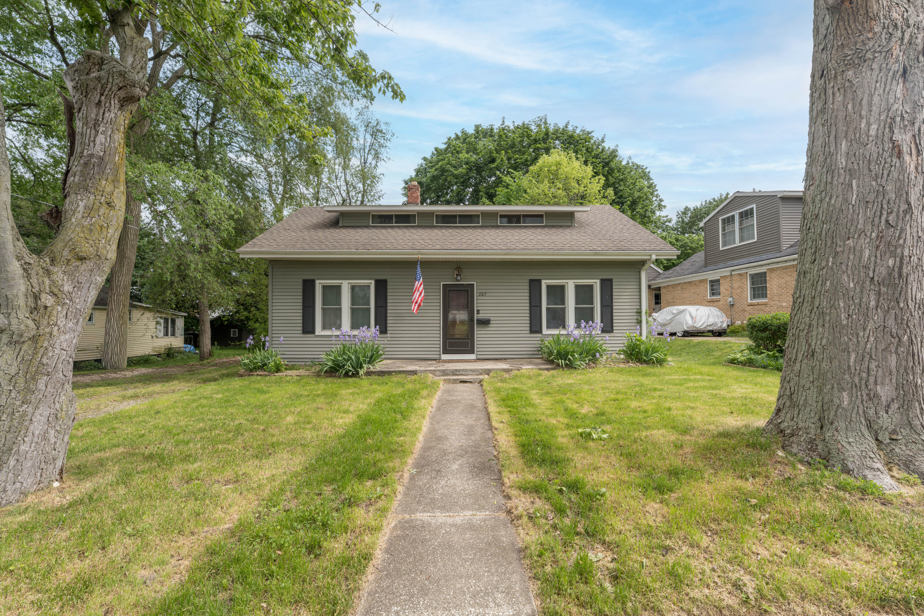 205 Parchmount Avenue Kalamazoo MI 49004