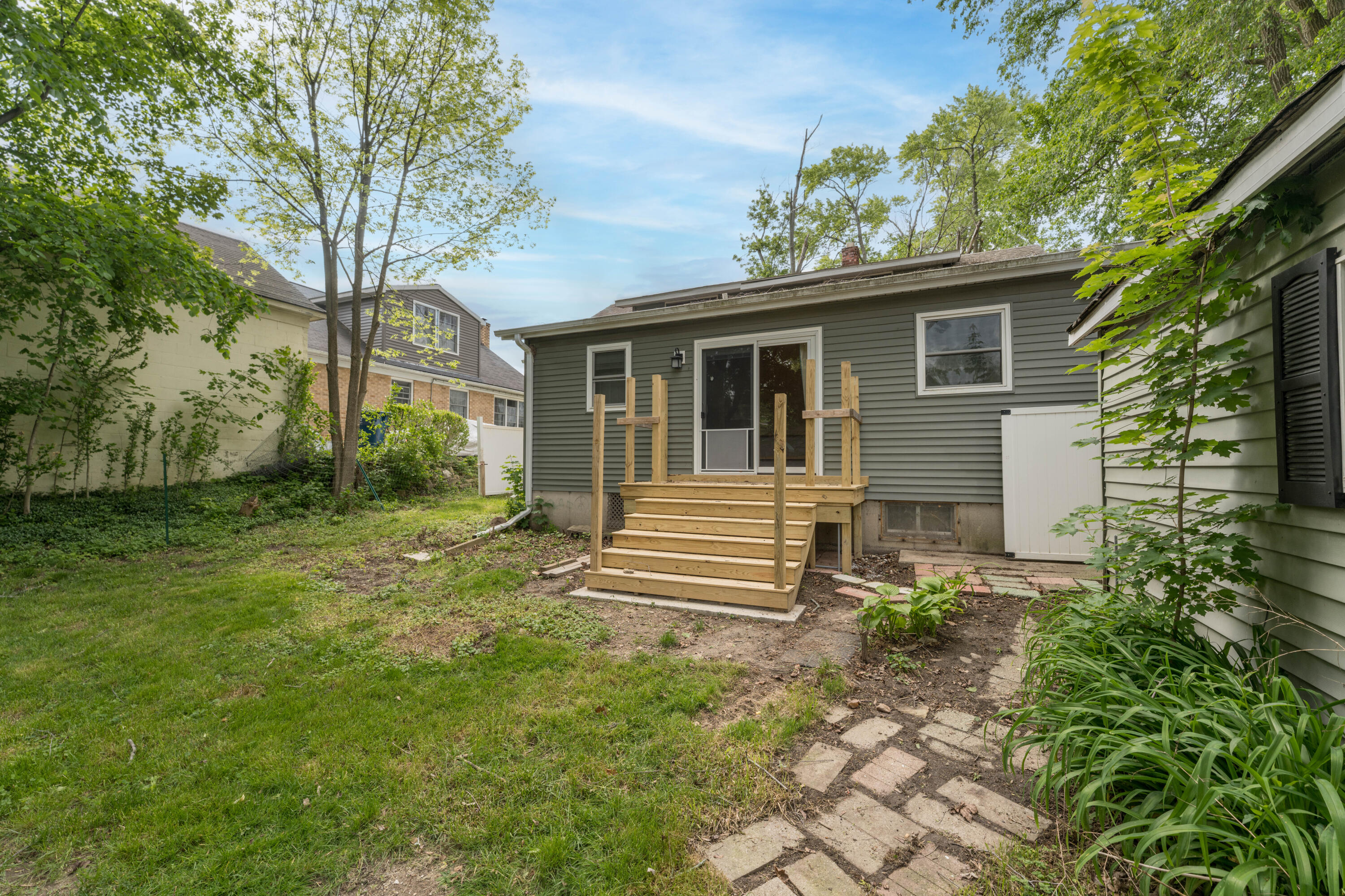 205 Parchmount Avenue Kalamazoo MI 49004