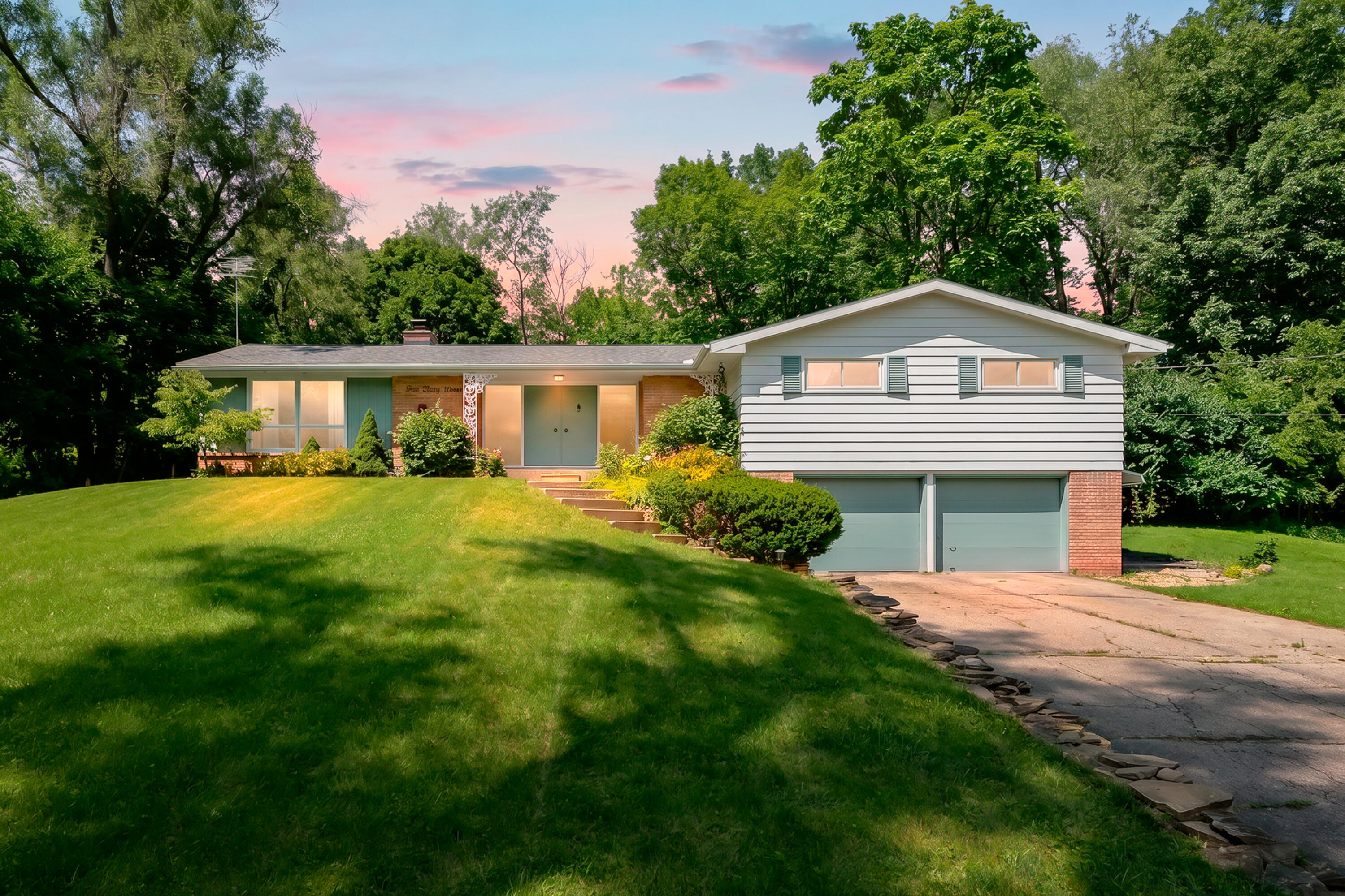 537 Parkdale Boulevard Kalamazoo MI 49004