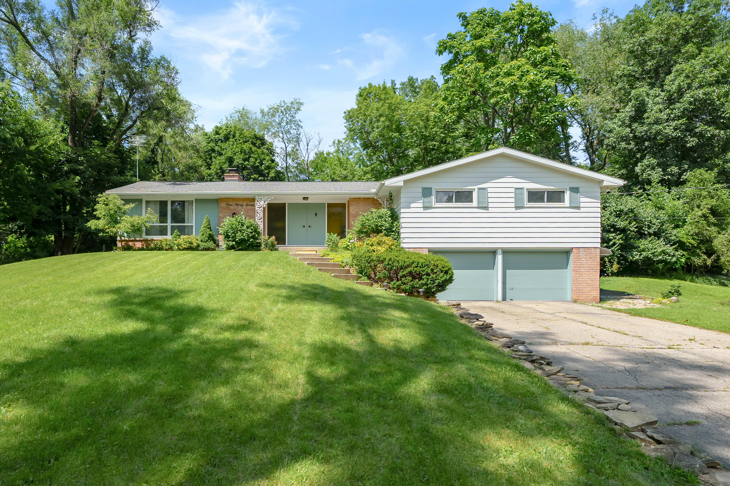 537 Parkdale Boulevard Kalamazoo MI 49004