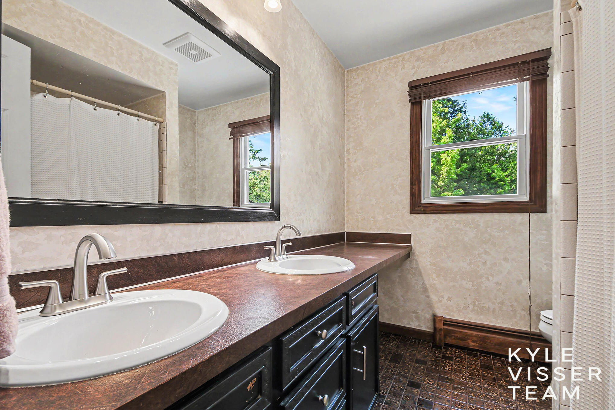 3305 Olderidge Drive NE Grand Rapids MI 49525