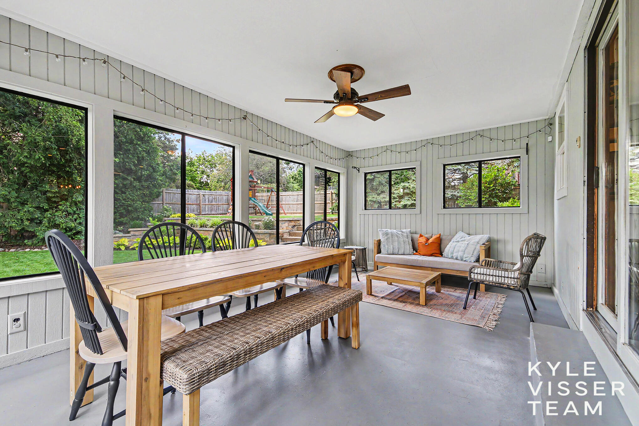 3305 Olderidge Drive NE Grand Rapids MI 49525