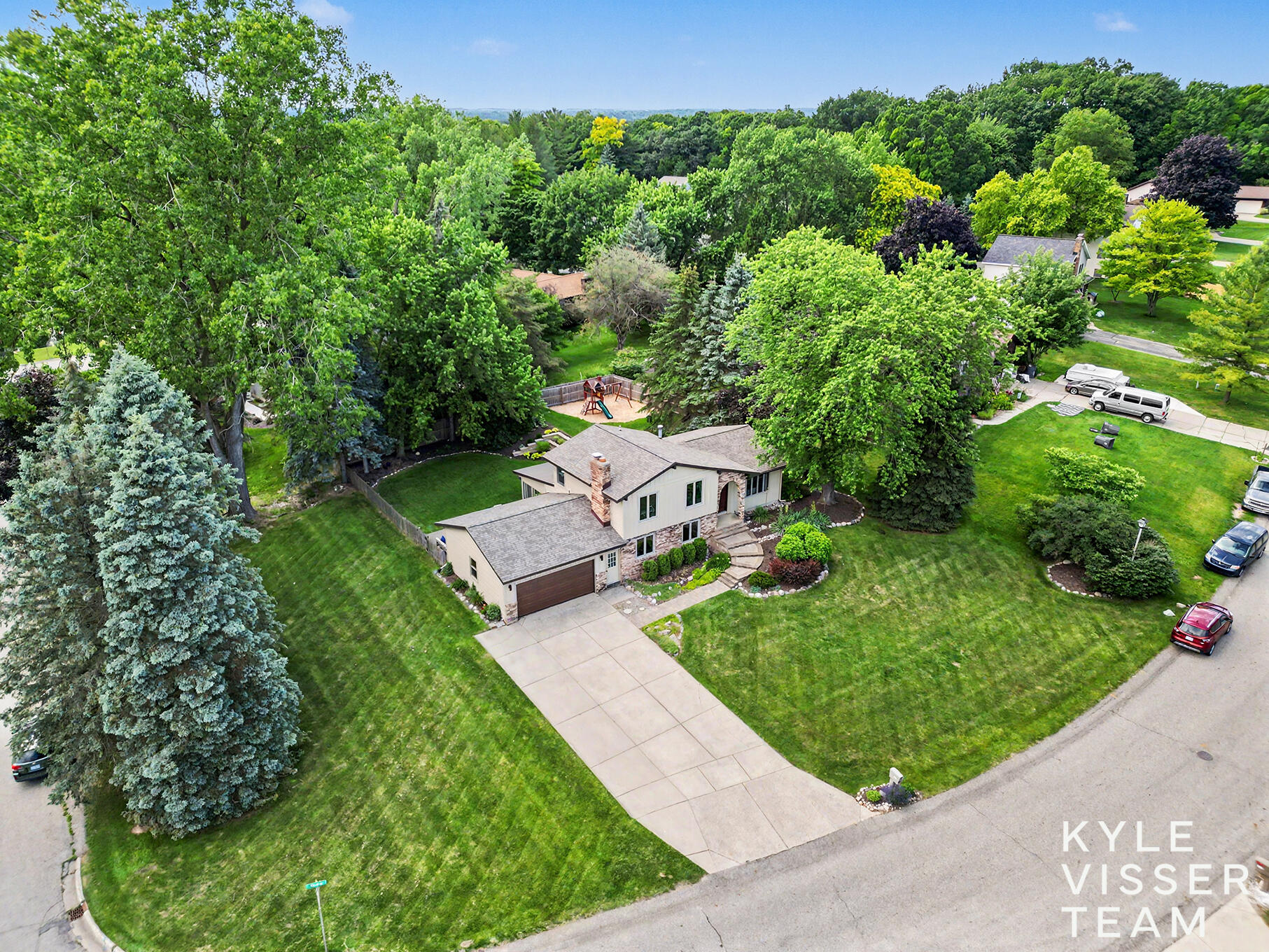 3305 Olderidge Drive NE Grand Rapids MI 49525