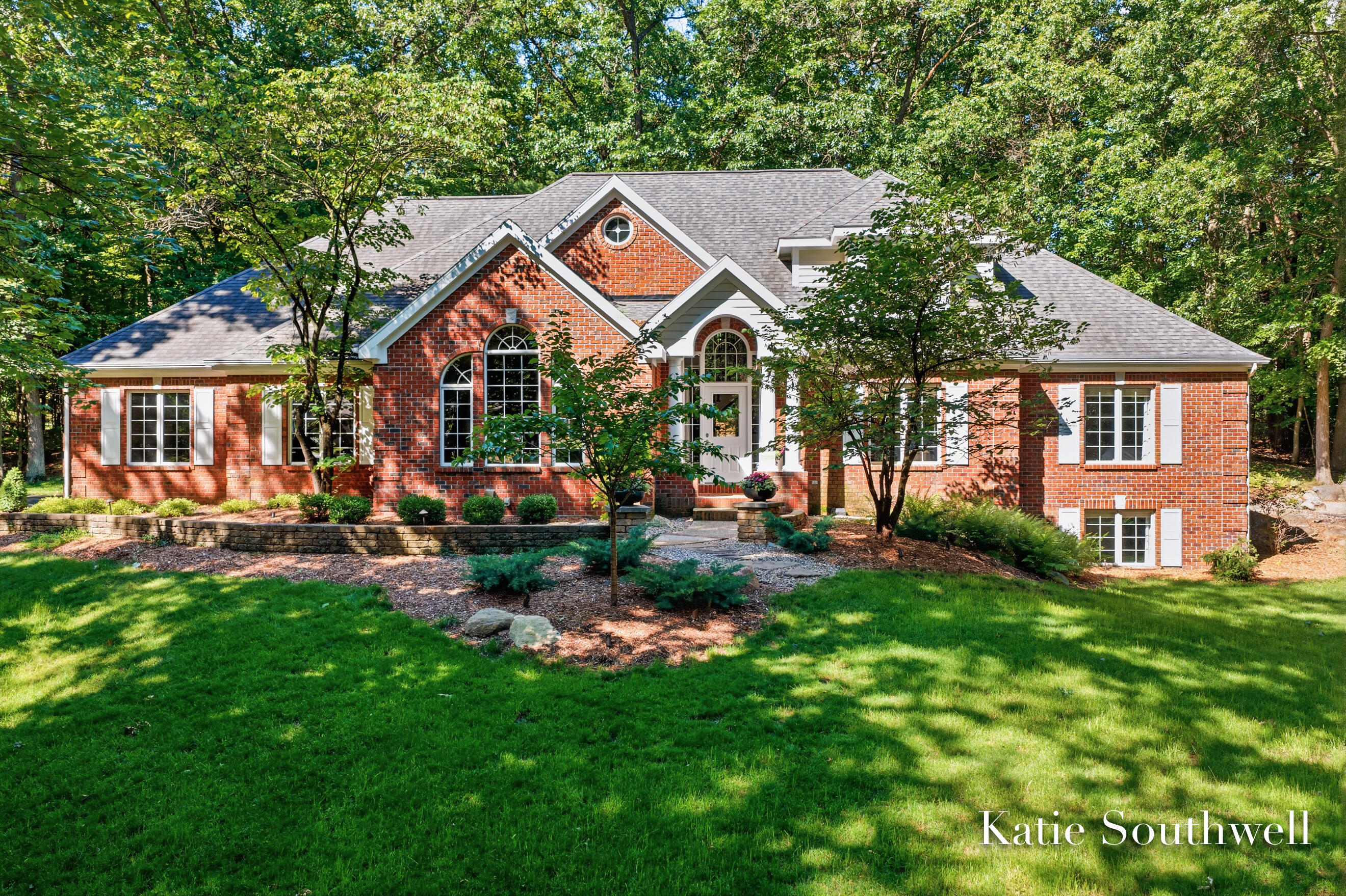 Ada MI, 1800 Sterling Oaks Boulevard SE
