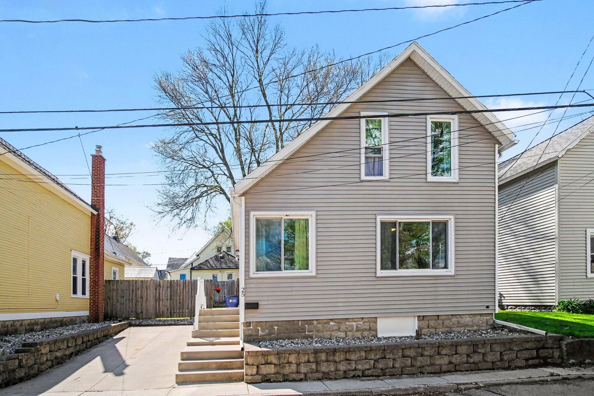 25 Mack Avenue NE Grand Rapids MI 49503