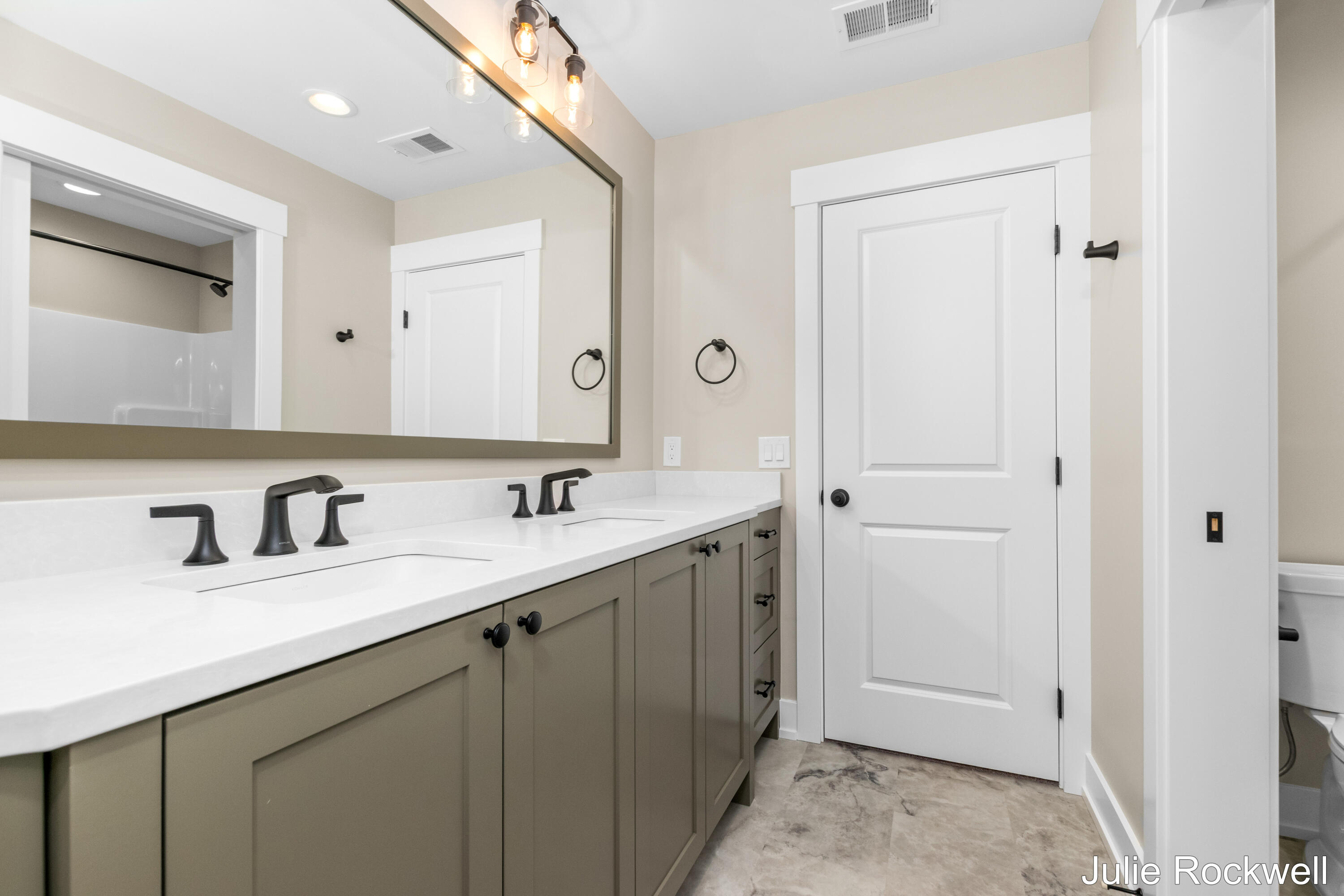 3727 Buttrick Avenue SE Ada MI 49301