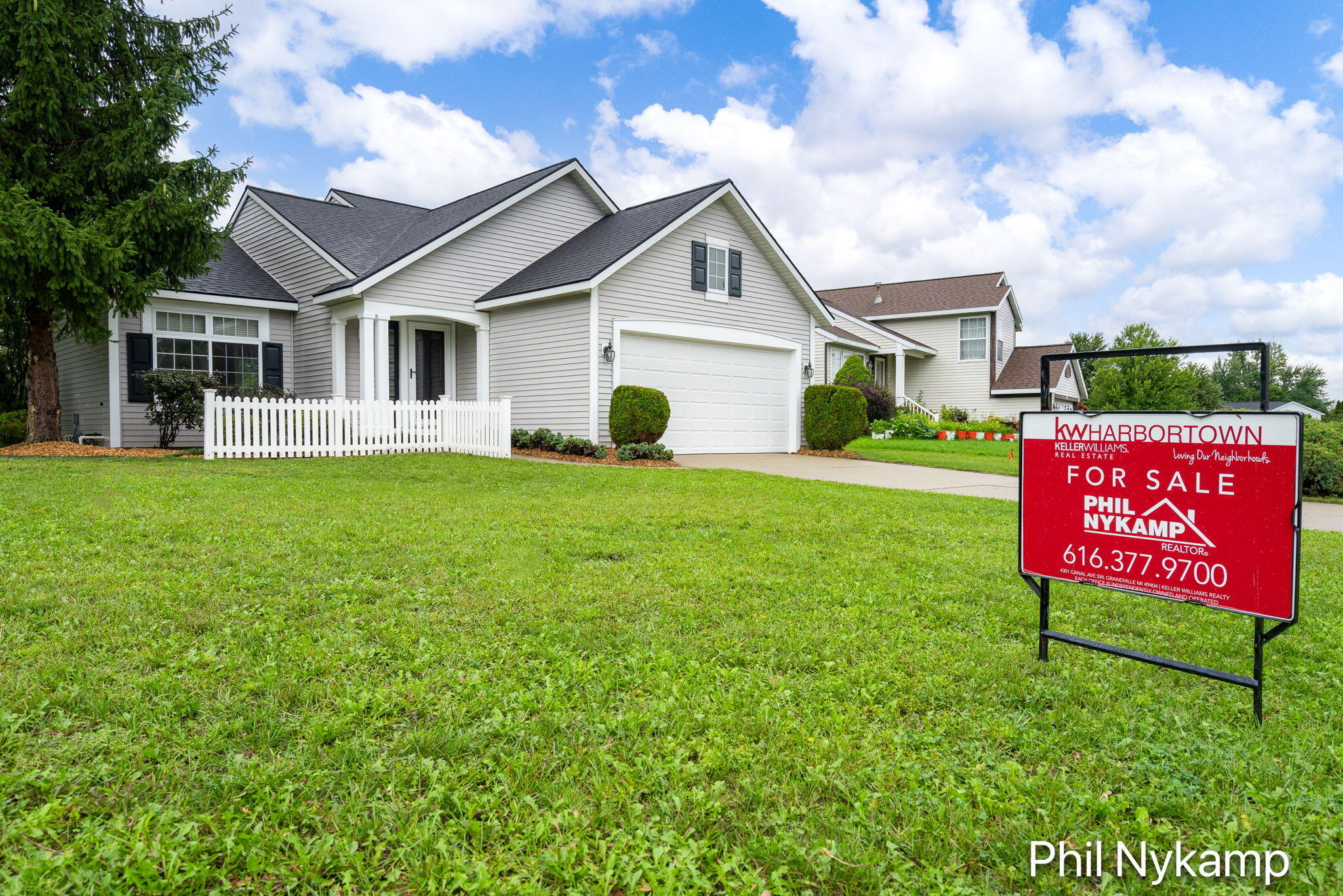 3431 Clear View Drive Holland MI 49424