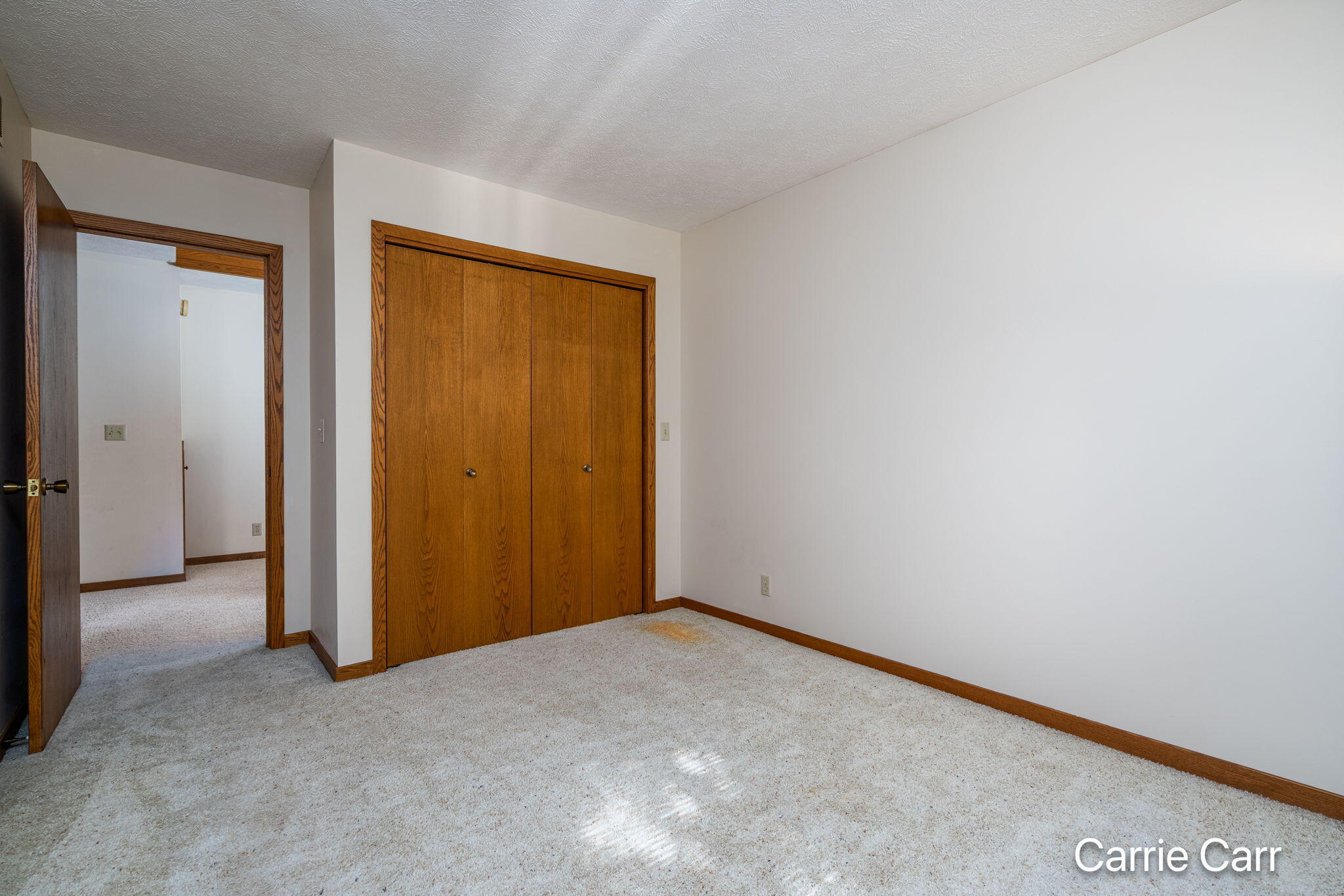 2421 N Idlewood Holland MI 49424