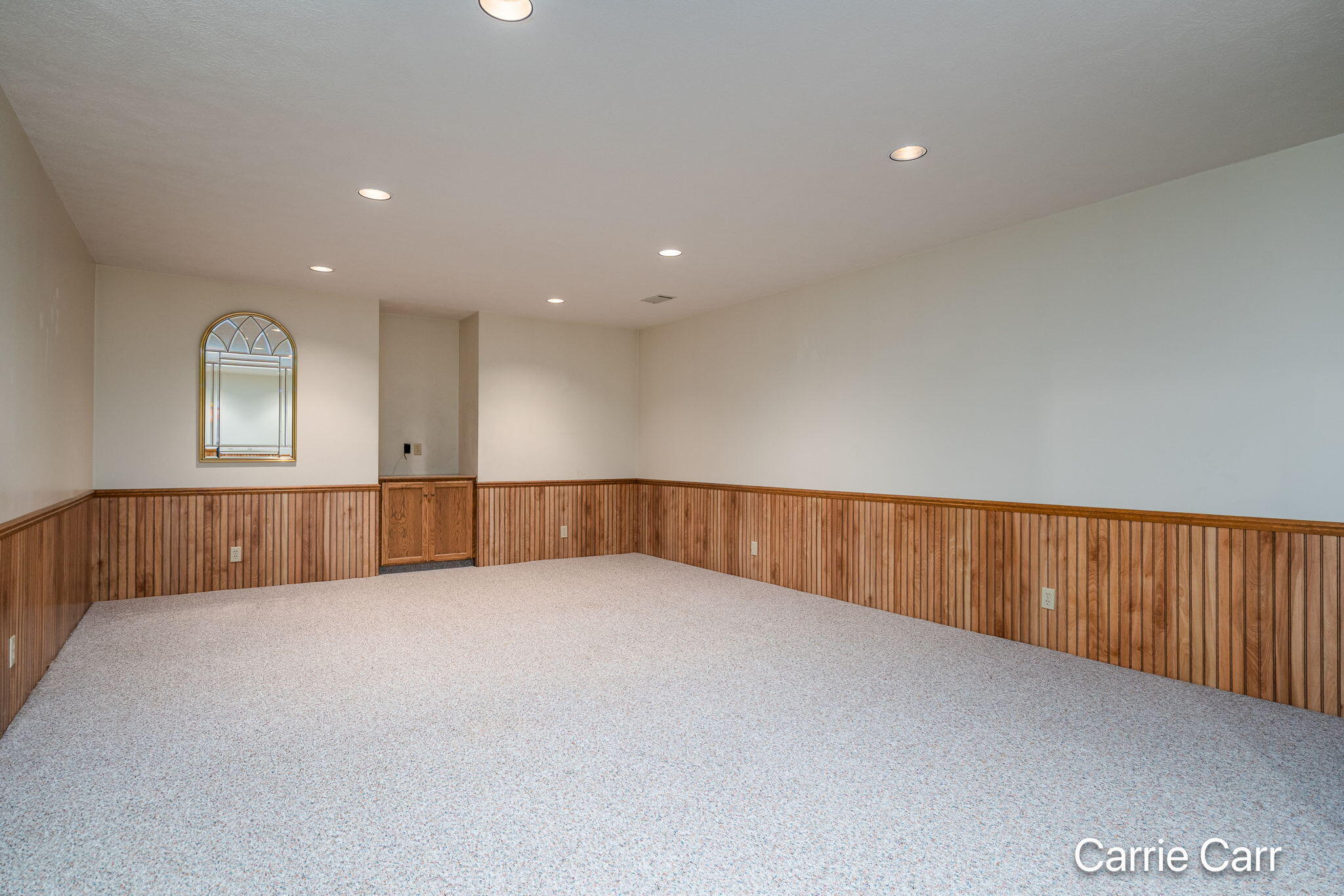 2421 N Idlewood Holland MI 49424
