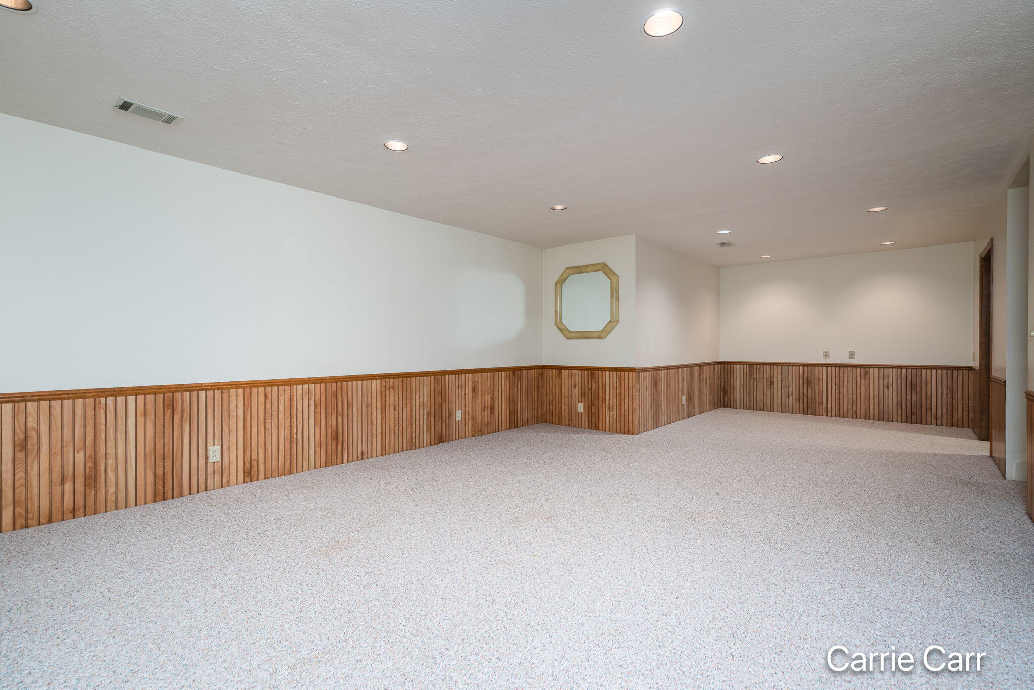 2421 N Idlewood Holland MI 49424