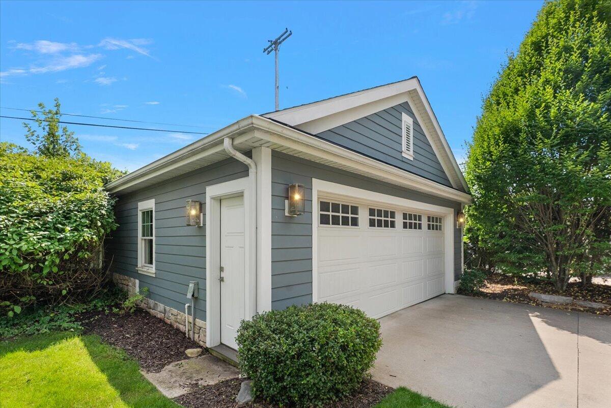 548 Lovett Avenue SE East Grand Rapids MI 49506