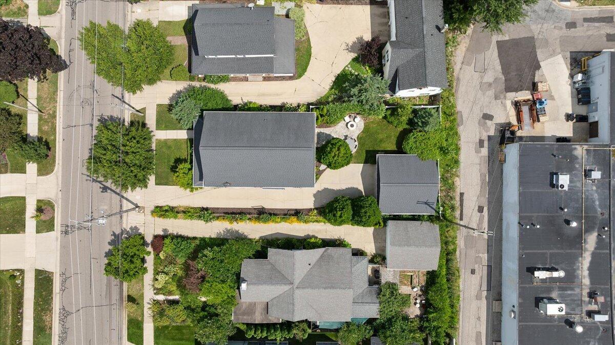 548 Lovett Avenue SE East Grand Rapids MI 49506
