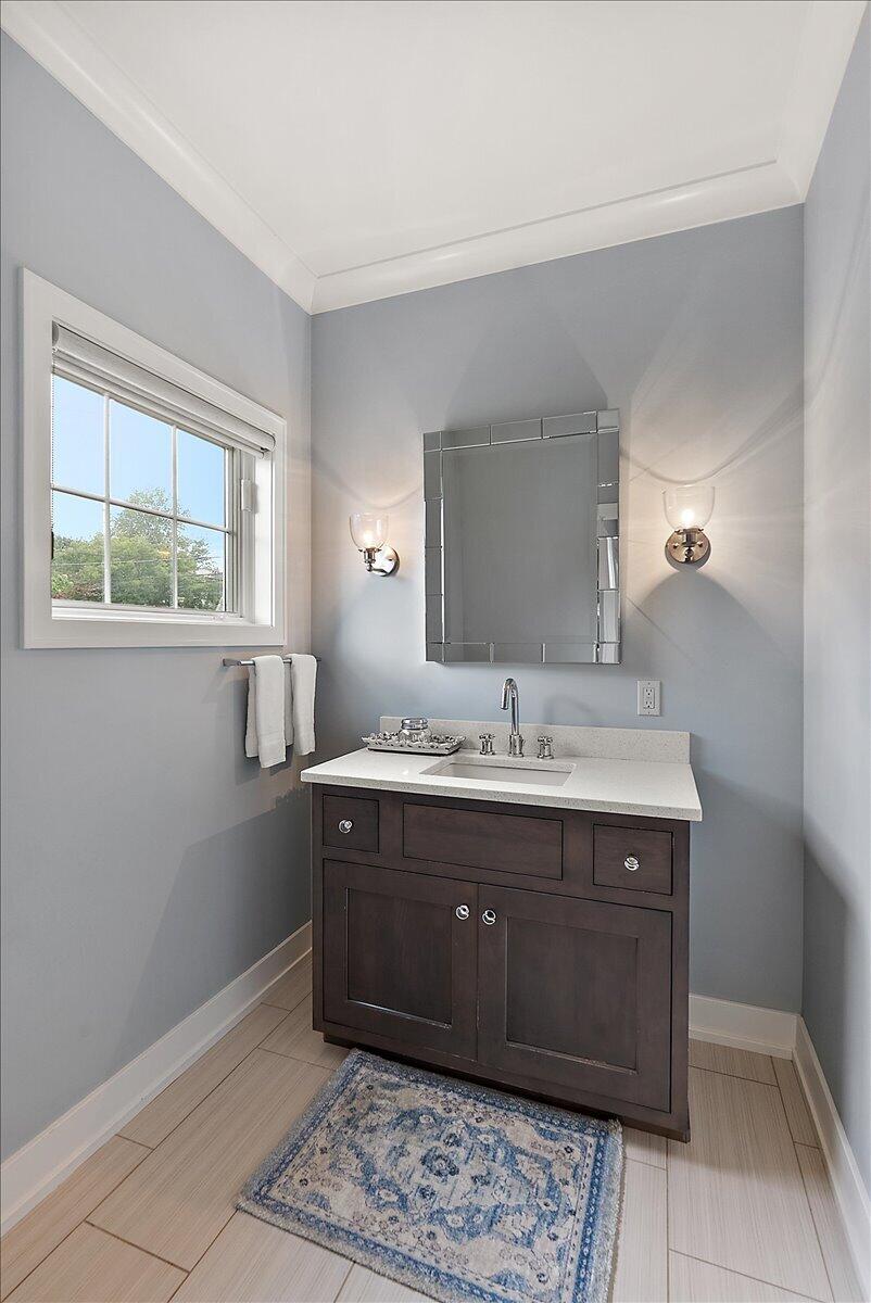 548 Lovett Avenue SE East Grand Rapids MI 49506