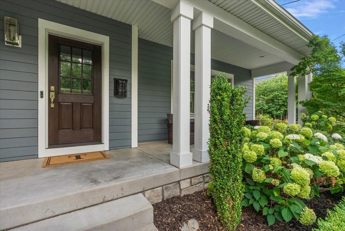 548 Lovett Avenue SE East Grand Rapids MI 49506