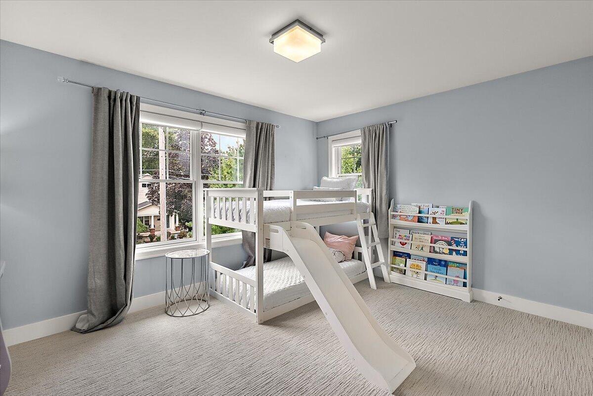 548 Lovett Avenue SE East Grand Rapids MI 49506