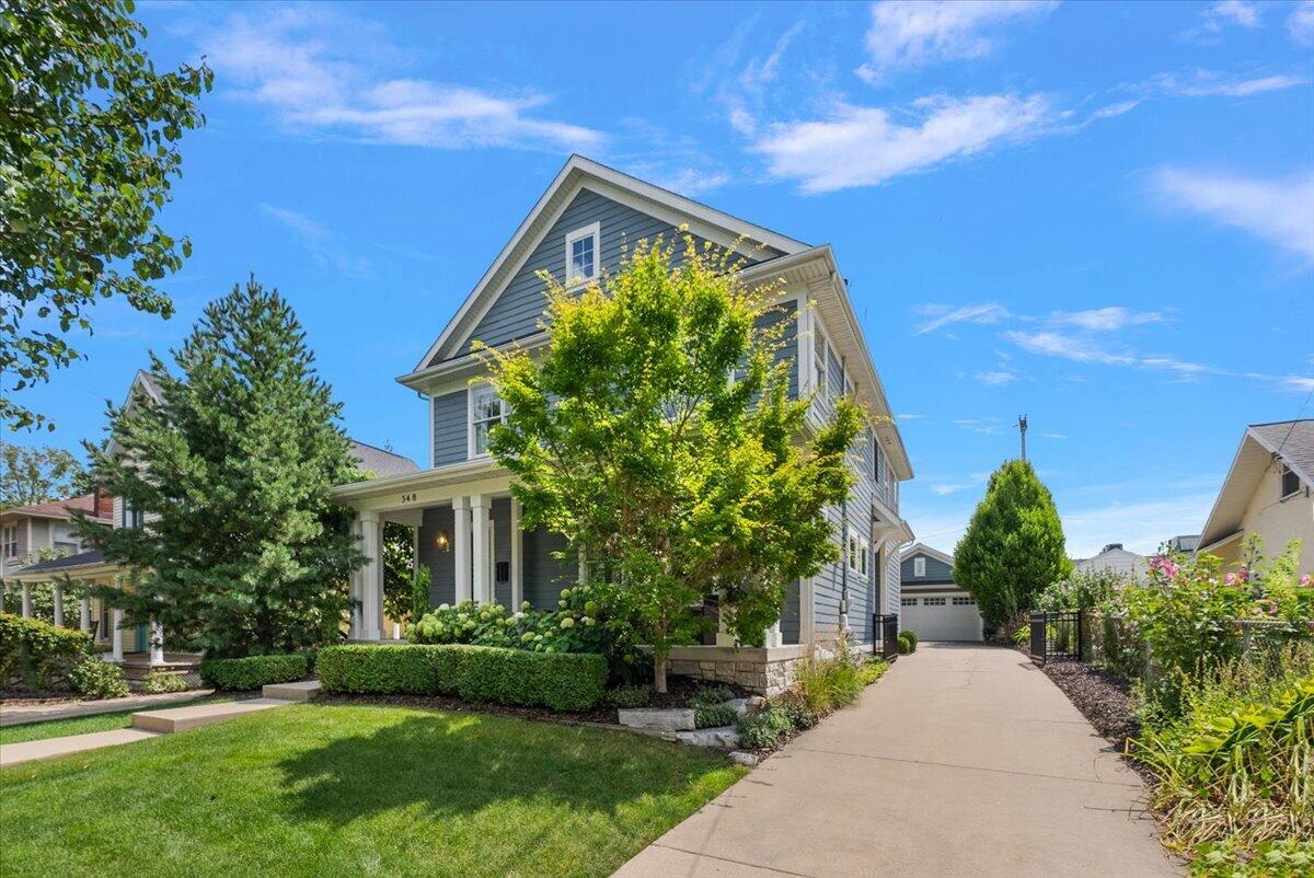 548 Lovett Avenue SE East Grand Rapids MI 49506
