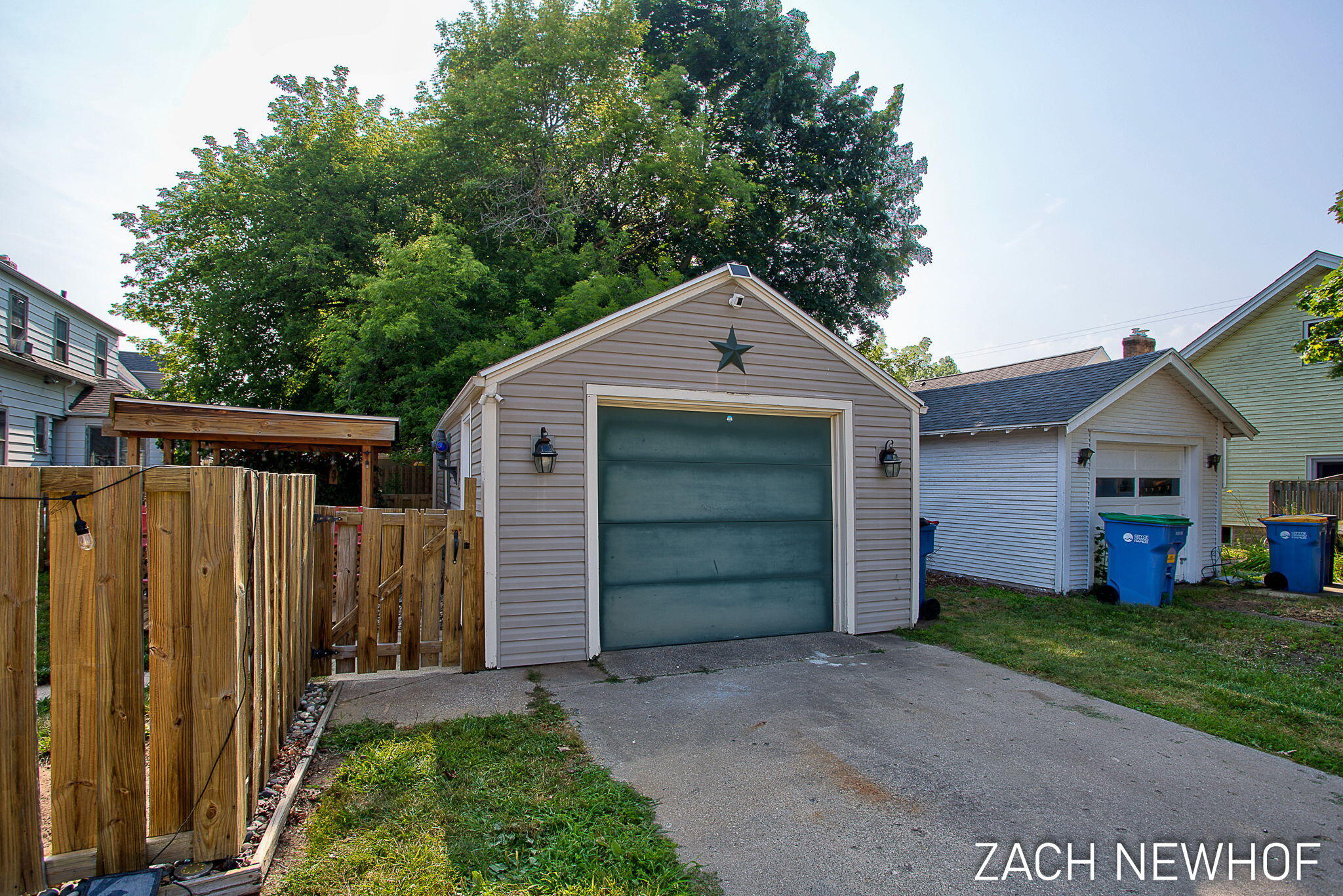 1000 Oaklawn Street NE Grand Rapids MI 49505