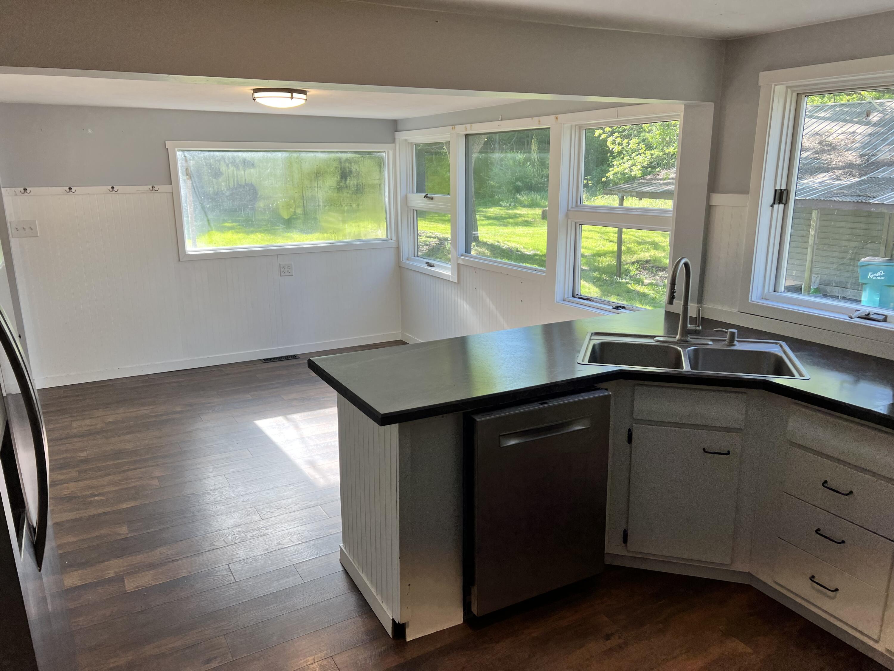 4404 S Sheridan Drive Muskegon MI 49444