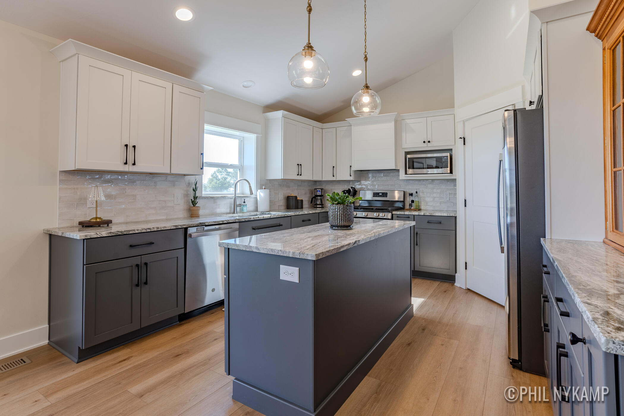 4711 Long Range Drive Zeeland MI 49464