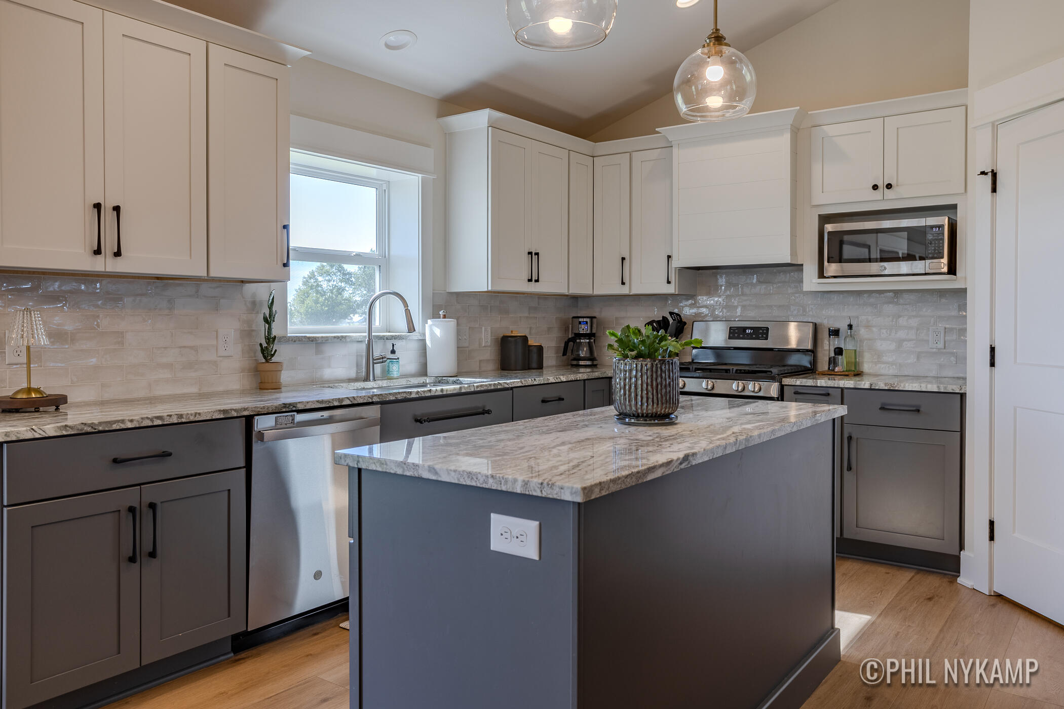 4711 Long Range Drive Zeeland MI 49464