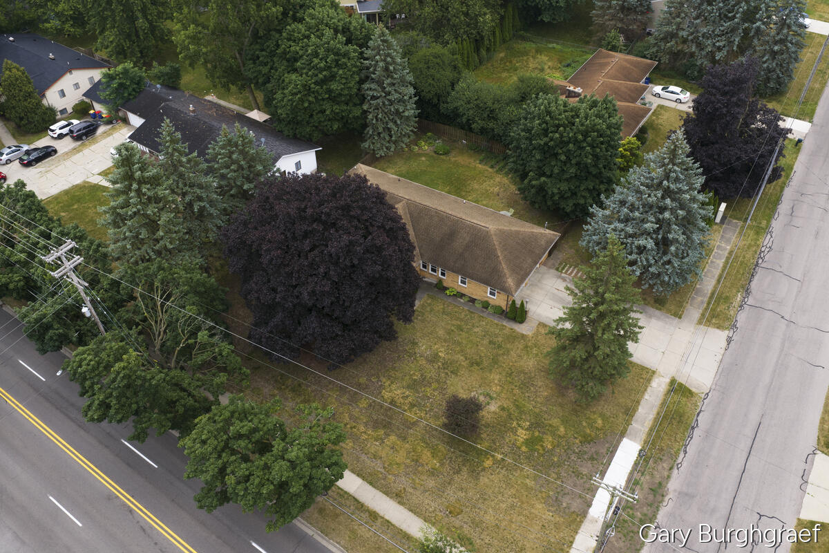 3026 Burton Street SE Grand Rapids MI 49546