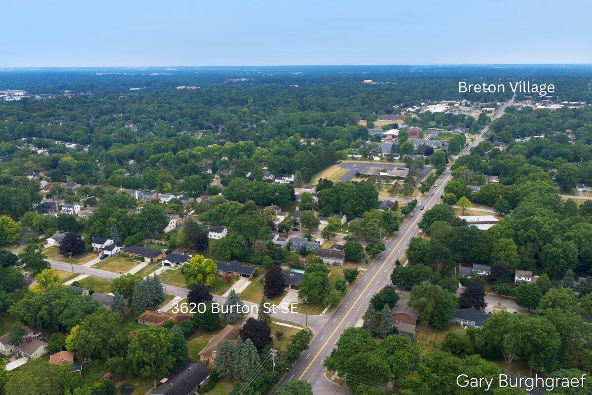 3026 Burton Street SE Grand Rapids MI 49546