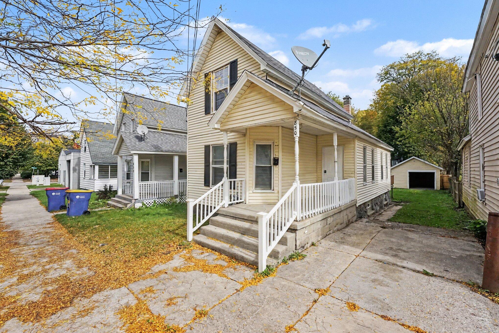 850 Lafayette Avenue NE Grand Rapids MI 49503