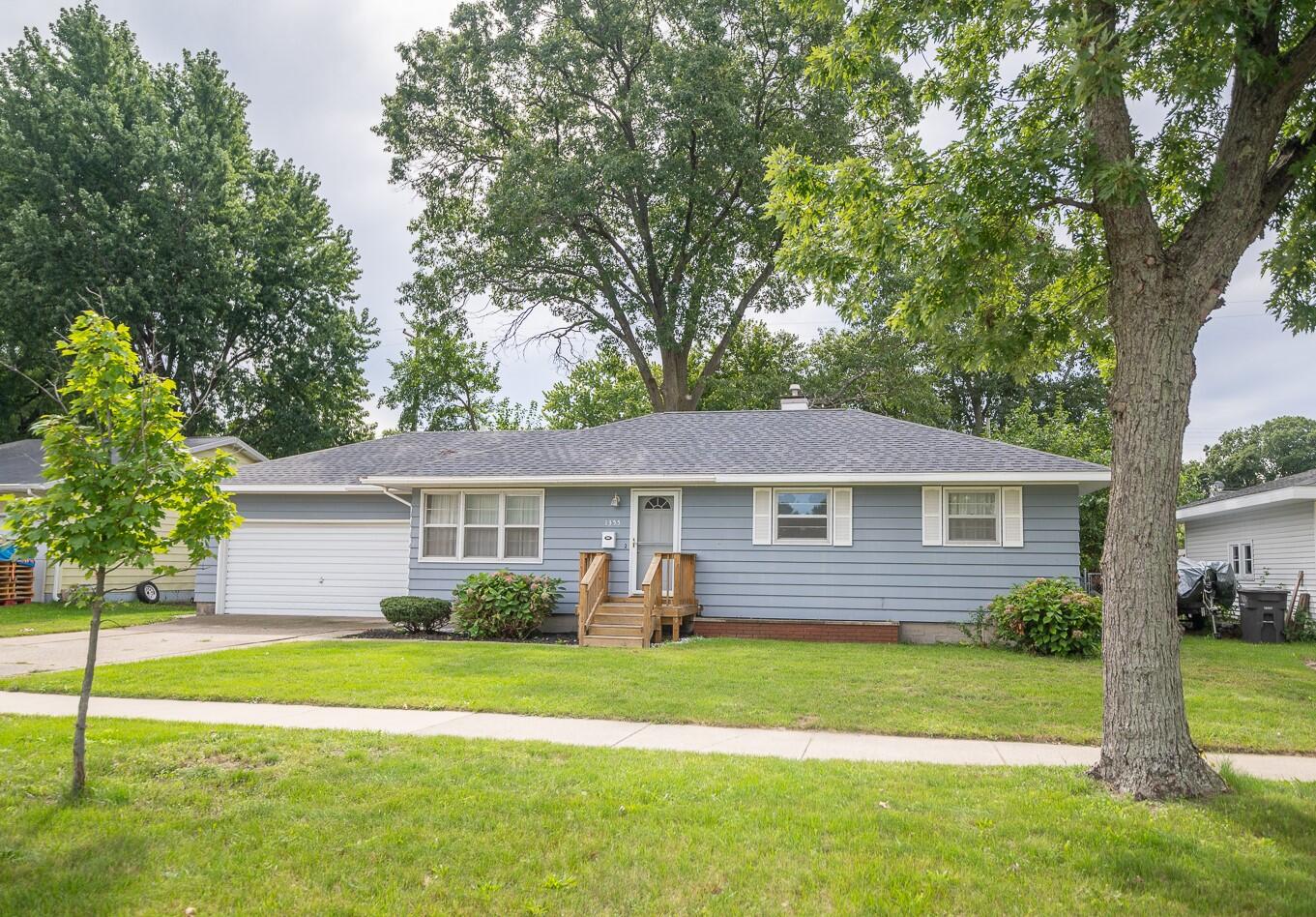 1355 W Broadway Avenue Muskegon MI 49441