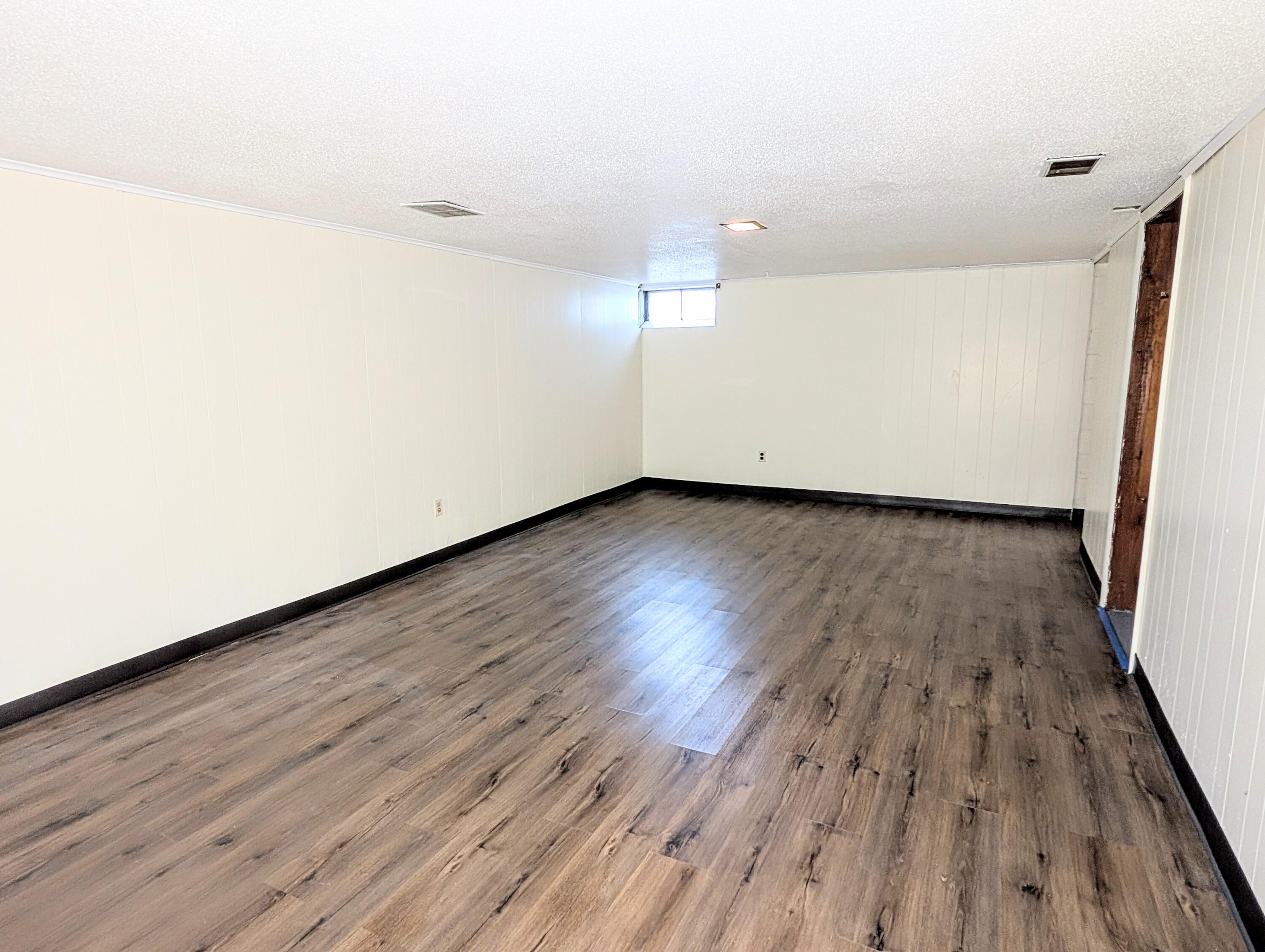 1355 W Broadway Avenue Muskegon MI 49441