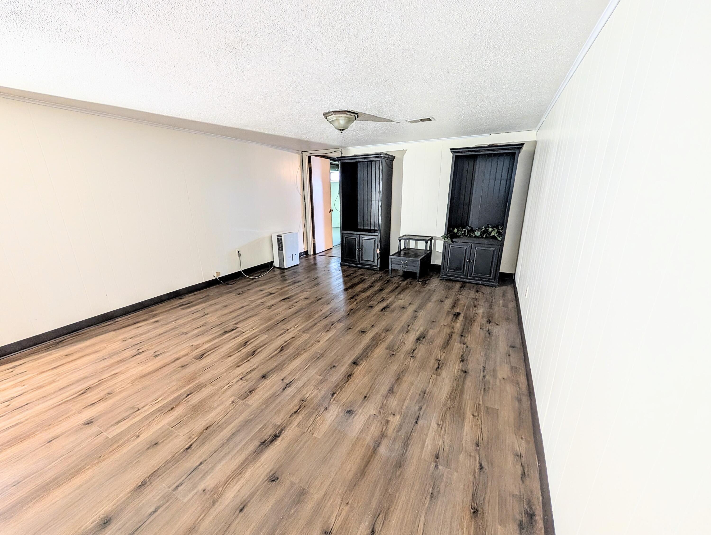1355 W Broadway Avenue Muskegon MI 49441