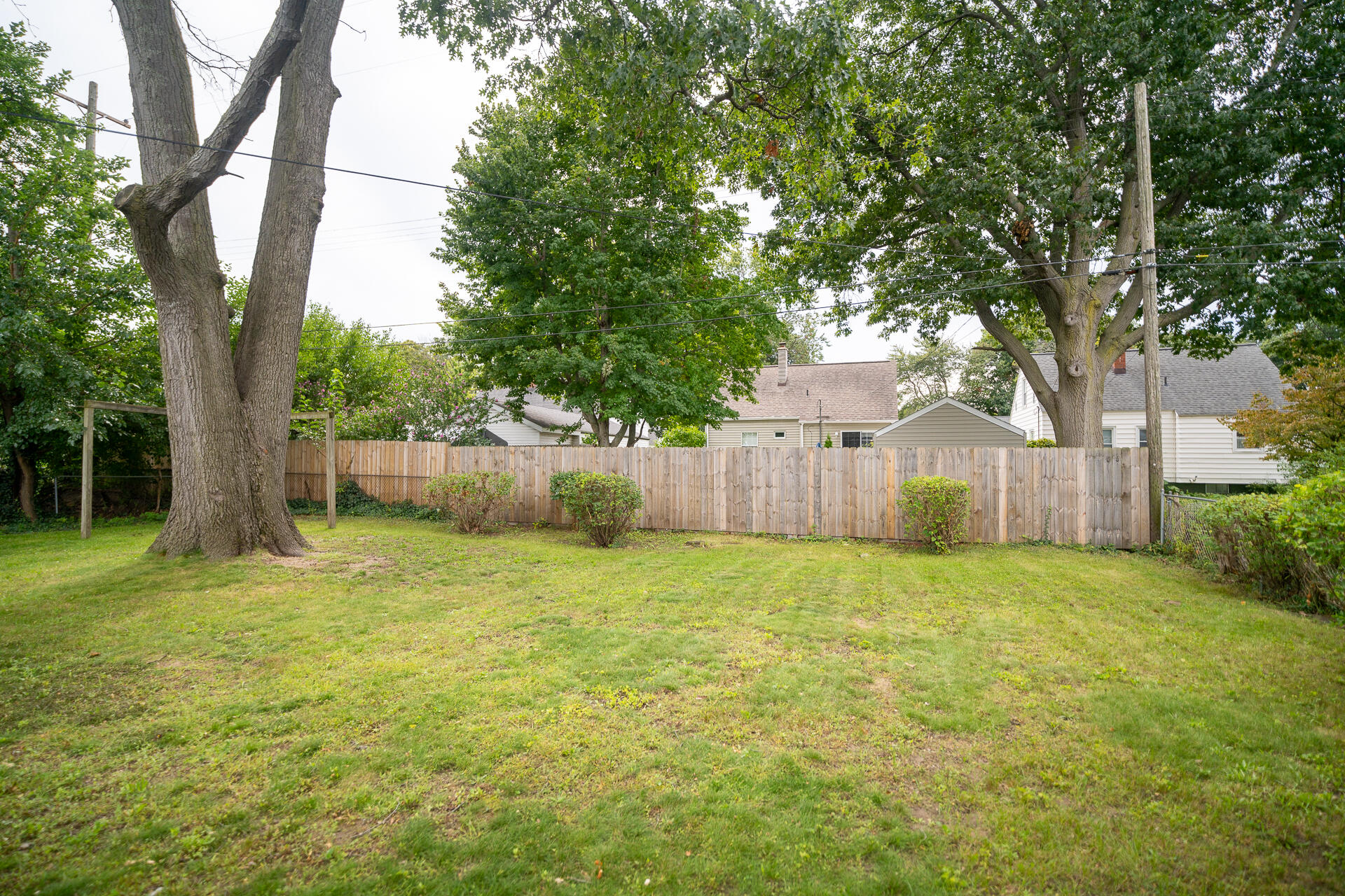 1355 W Broadway Avenue Muskegon MI 49441